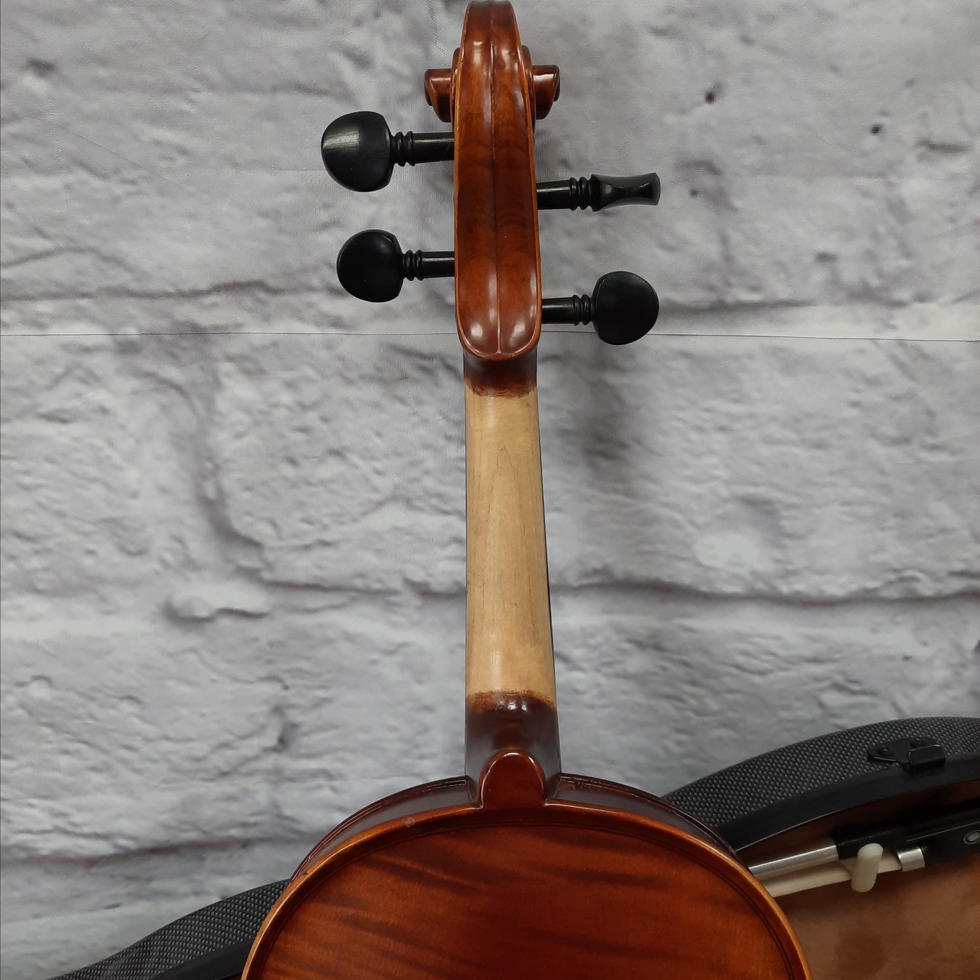 D. Baesel Red Brown 4/4 Violin with Hygrogometer Hard Case and Bow - SNMSK2018-11