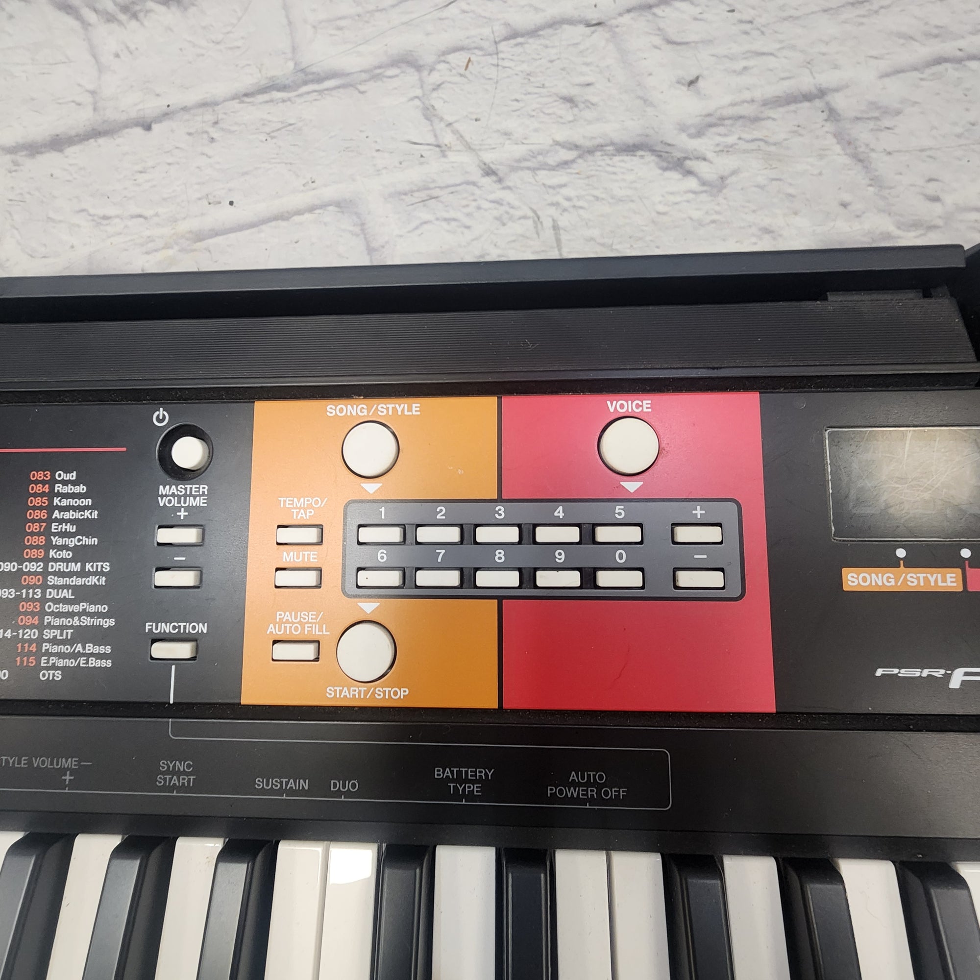 Yamaha PSR-F51 61-Key Electronic Keyboard - Evolution Music