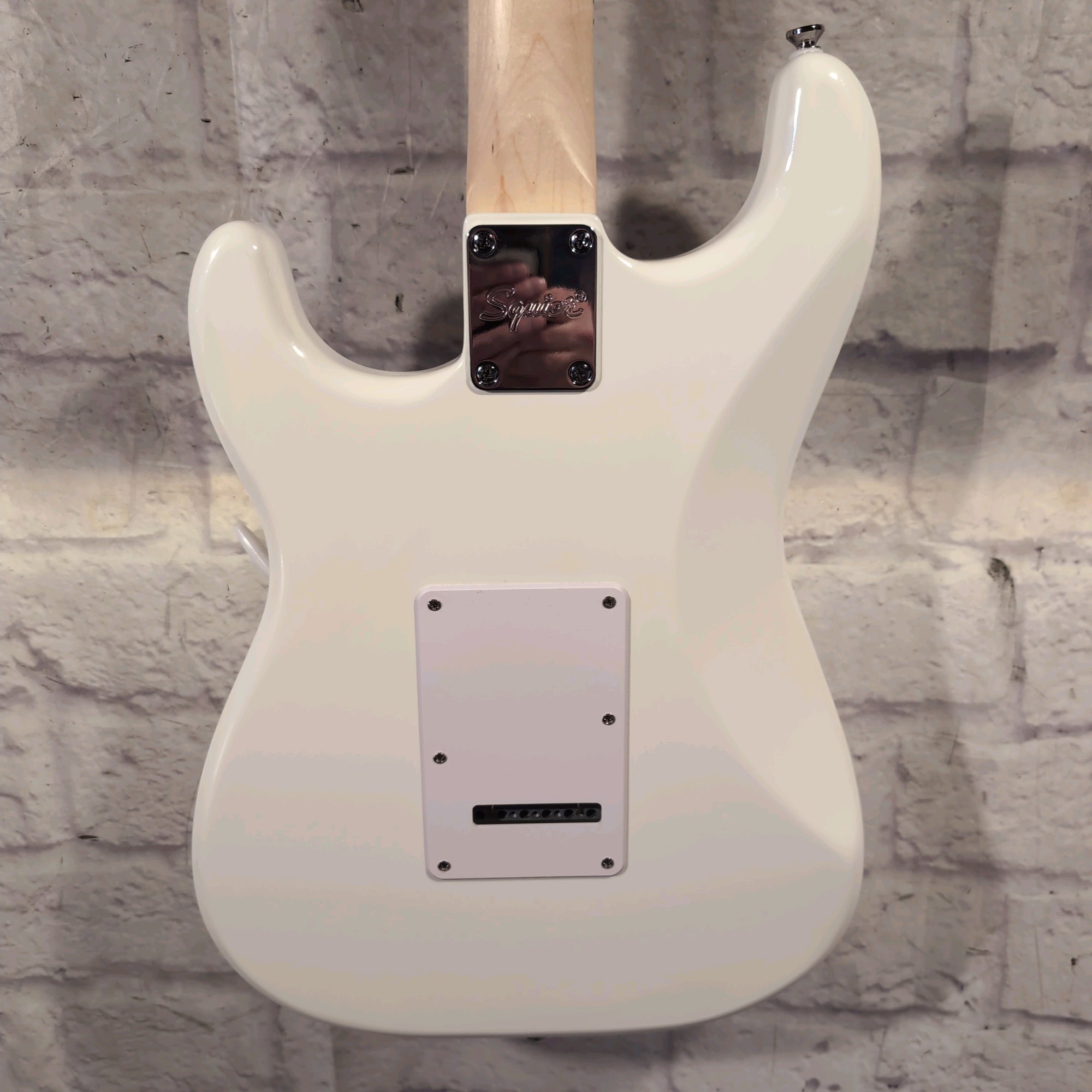 Squier Affinity Series Stratocaster Electric Guitar - Olympic White with Maple Fingerboard