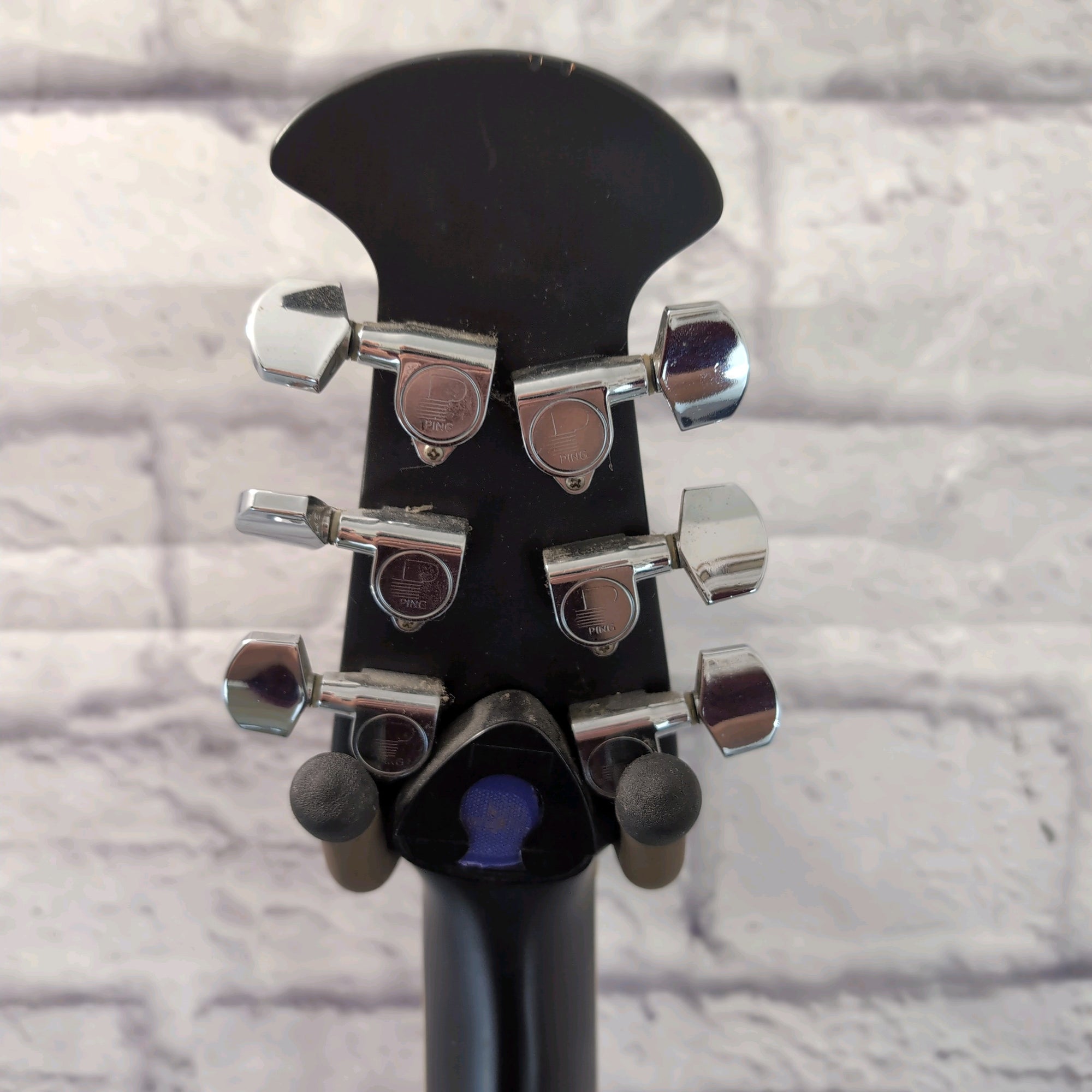 Ovation Celebrity CC68 Acoustic Guitar w/ OHSC