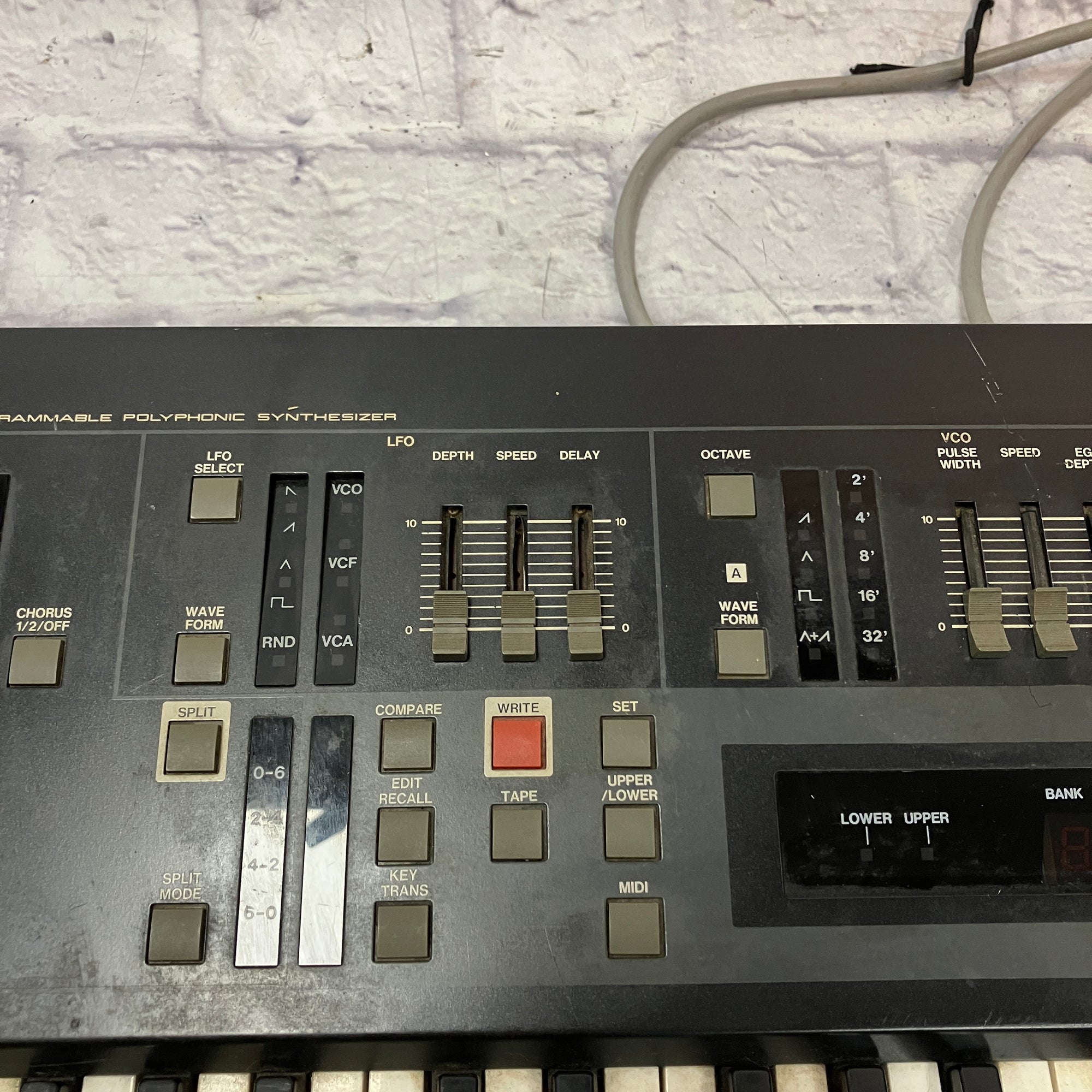 Akai AX60 1980s 61-Key Analog Synthesizer