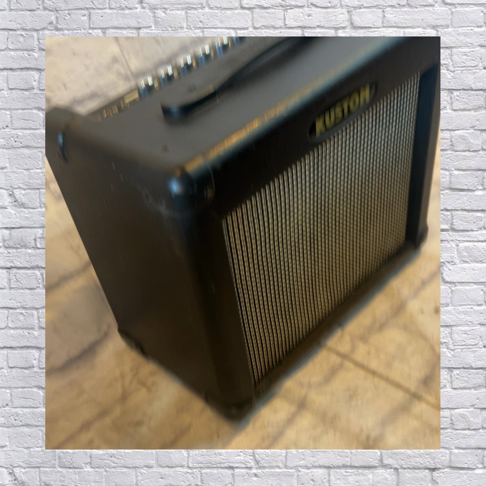 Kustom Solo 16 R Guitar Combo Amp Guitar Combo Amp