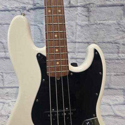 Fender 2019 White Jazz Bass MIM 4 String Bass Guitar