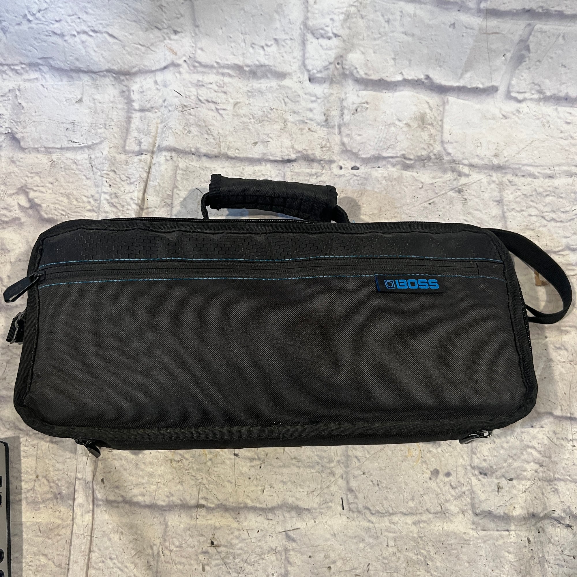 Boss GT-1B Bass Multieffects Pedal with Padded Bag