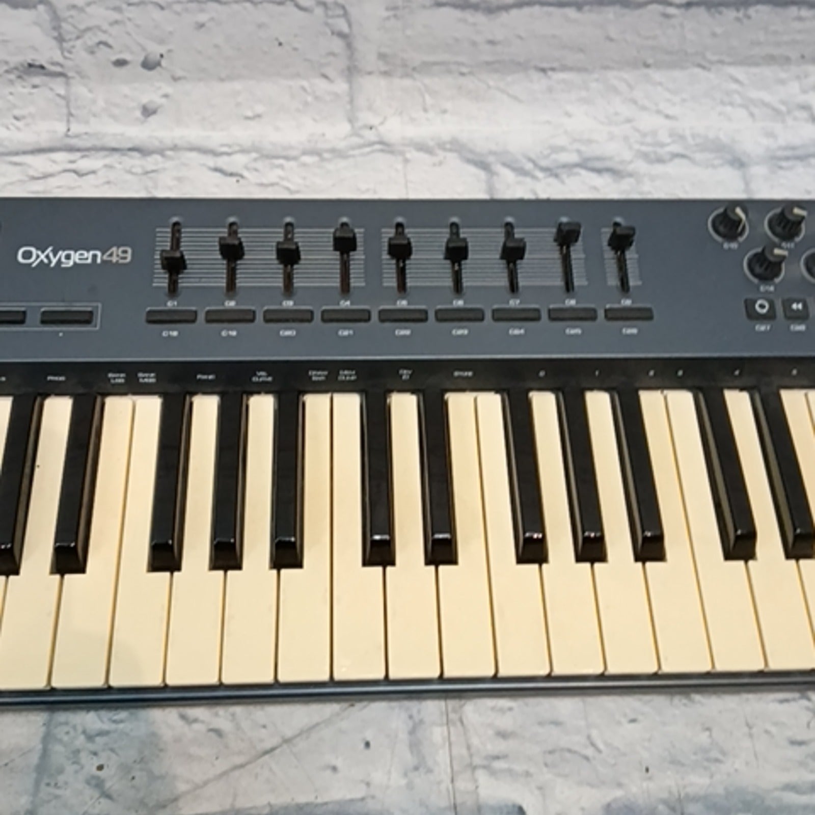 M-Audio Oxygen-49 Midi and USB Controllers (Large)