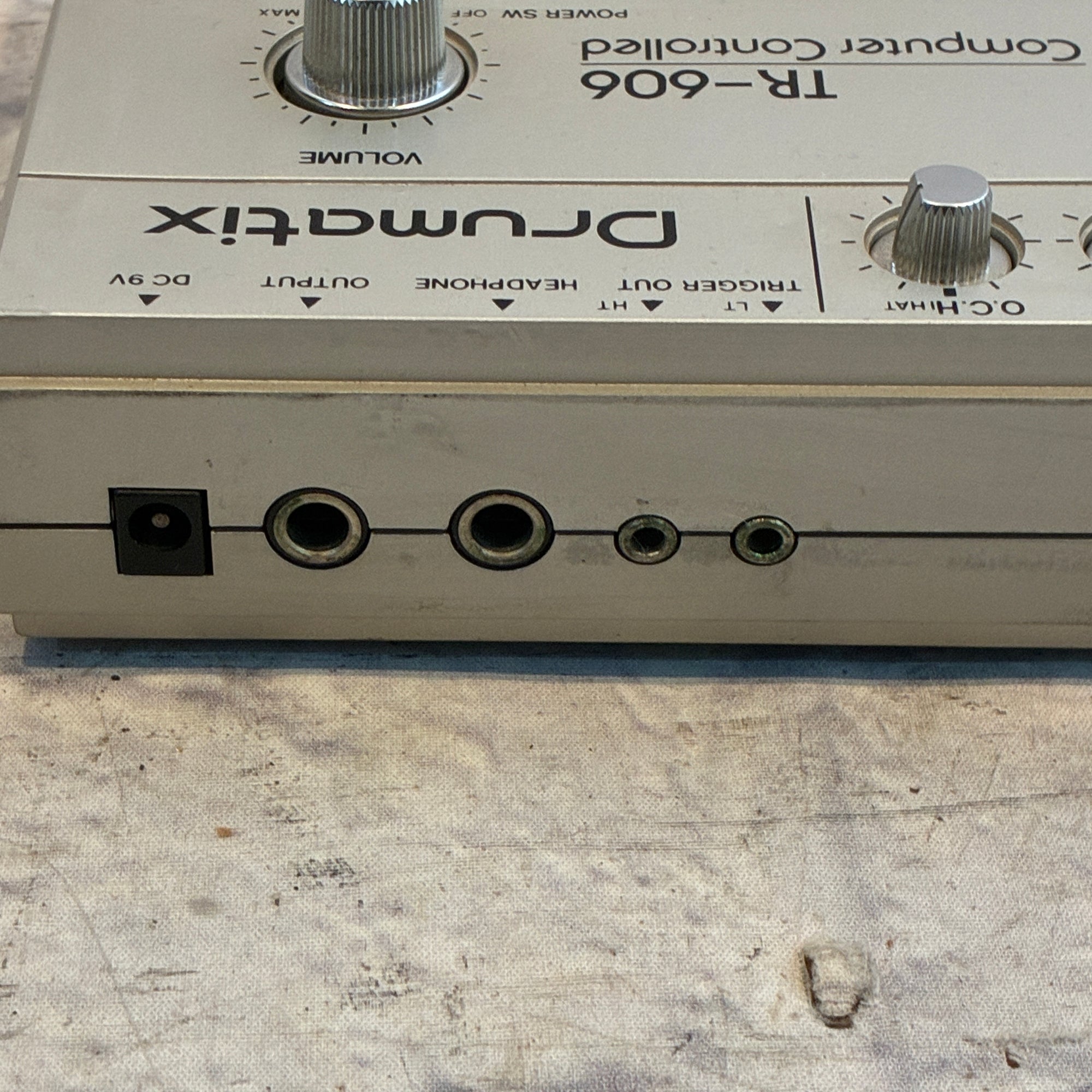 Roland Vintage 1980s TR-606 Drumatix Analog Drum Machine