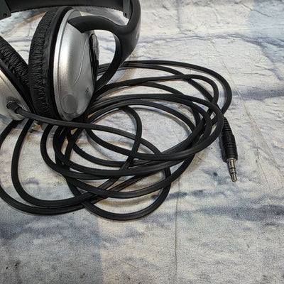 gear4music  With 10 Foot Cable Studio Headphones (not functioning: AS IS)