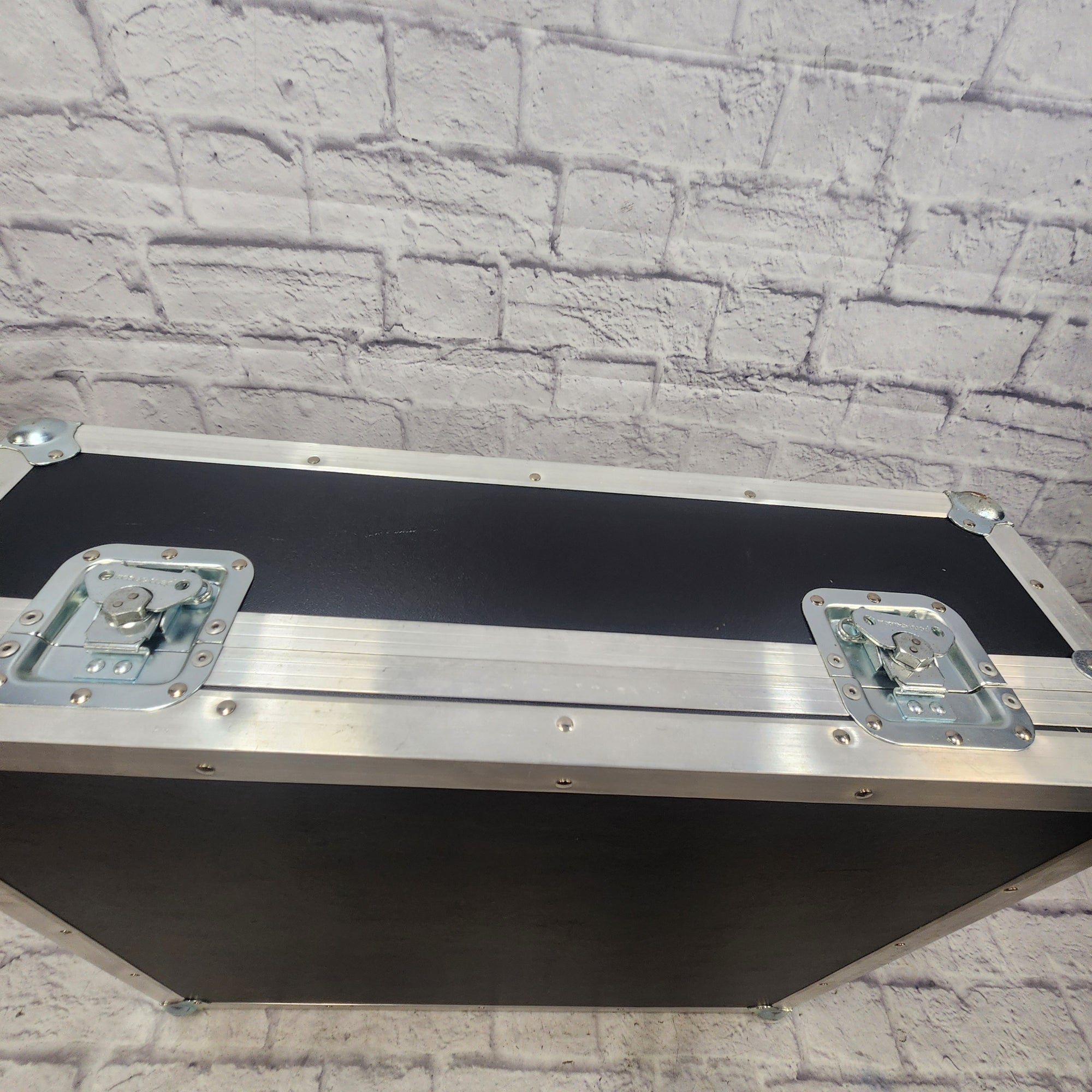 Unknown Large Mixer Flight Case