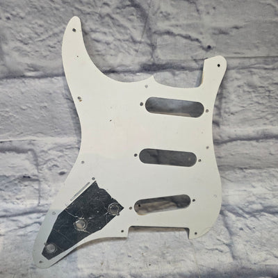 Squier Fender Player Stratocaster Pickguard (25 hole) *off* White Pickguard