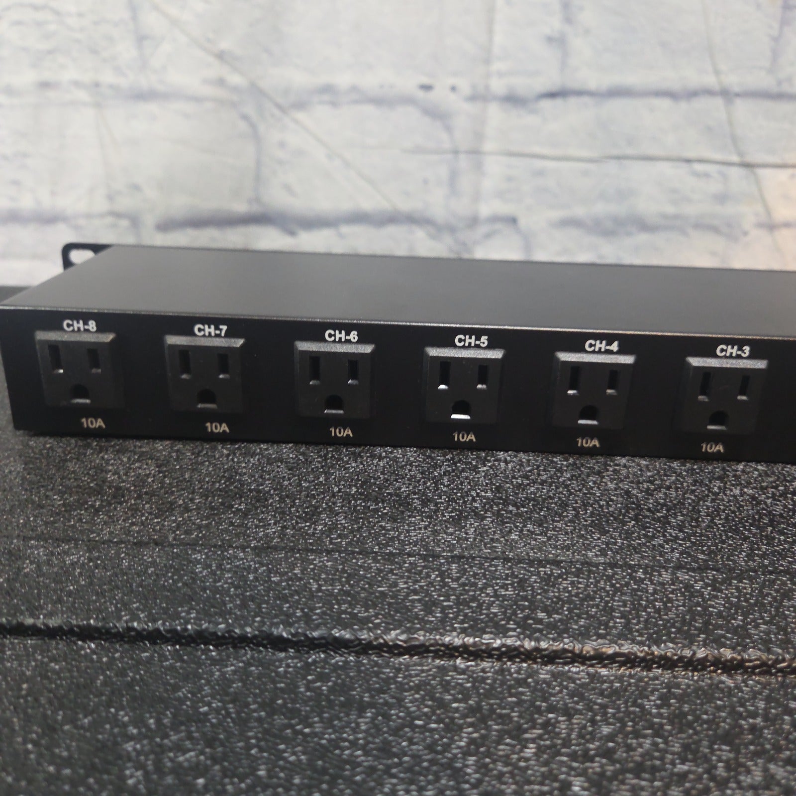 Eliminator Lighting E-107 USB Power Conditioner