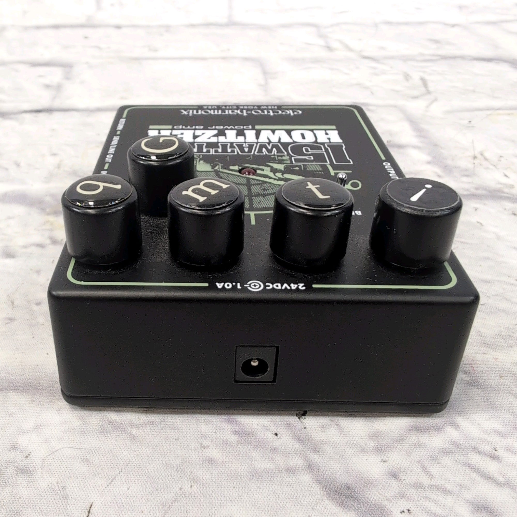 Electro-Harmonix 15-Watt Howitzer Power Amp Preamp Pedal