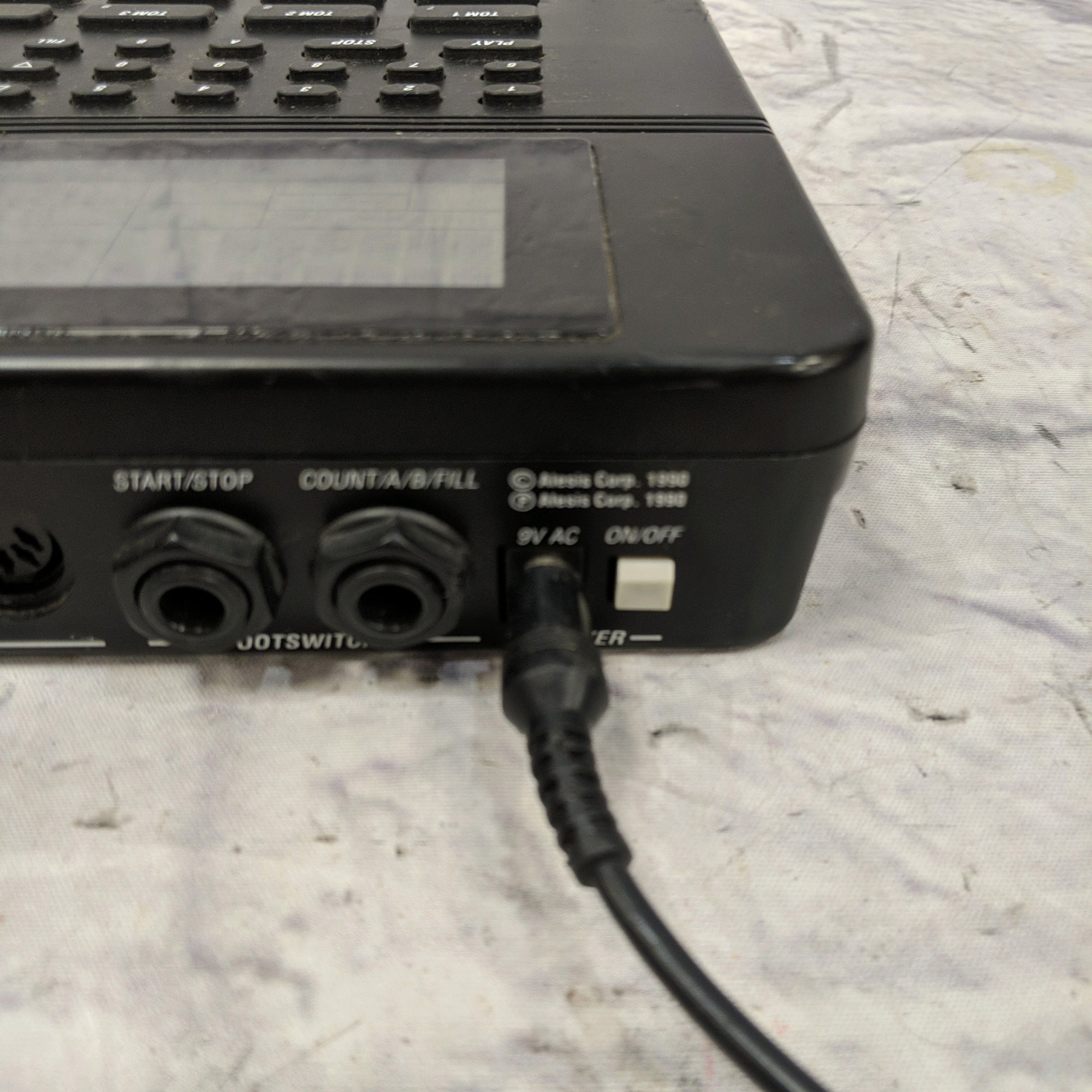 Alesis SR-16 Electric Drum Machine w/ Power Supply
