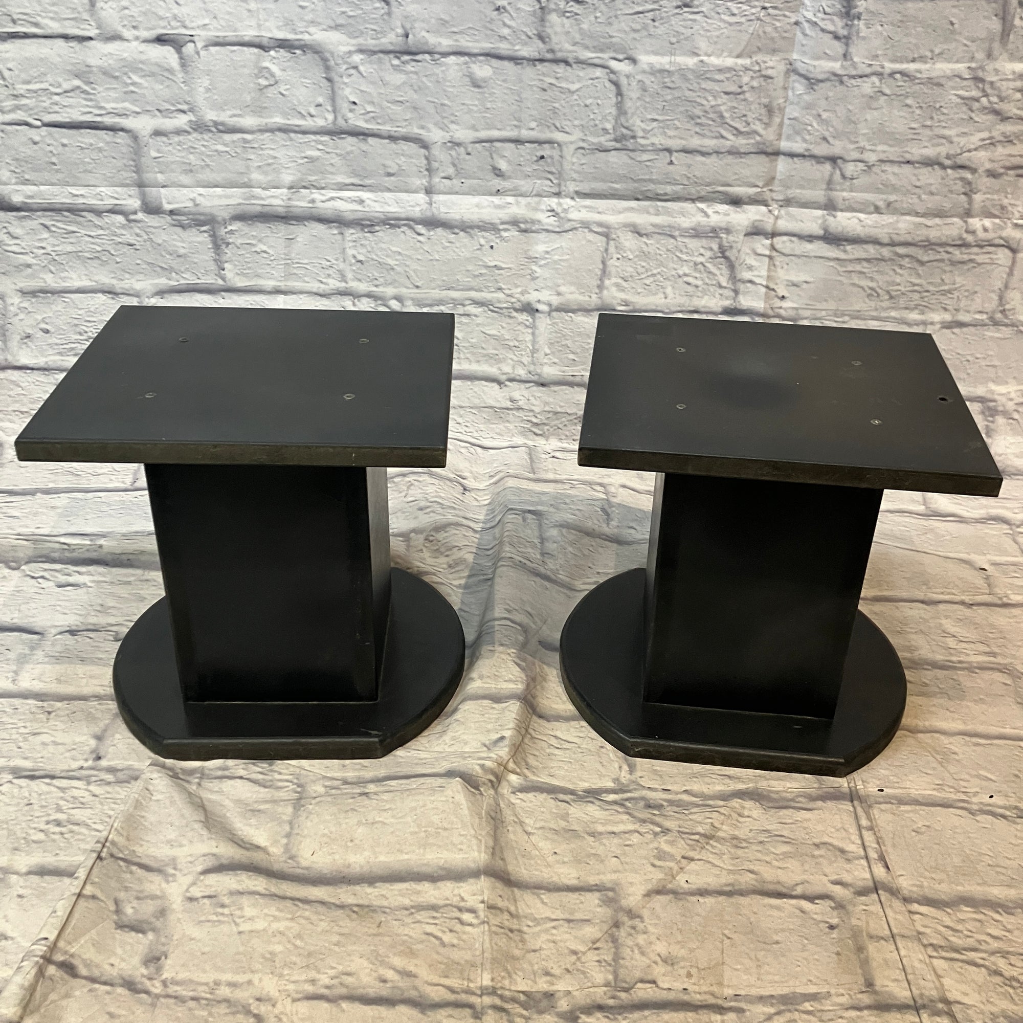 Unknown Desktop Monitor Stand Pair
