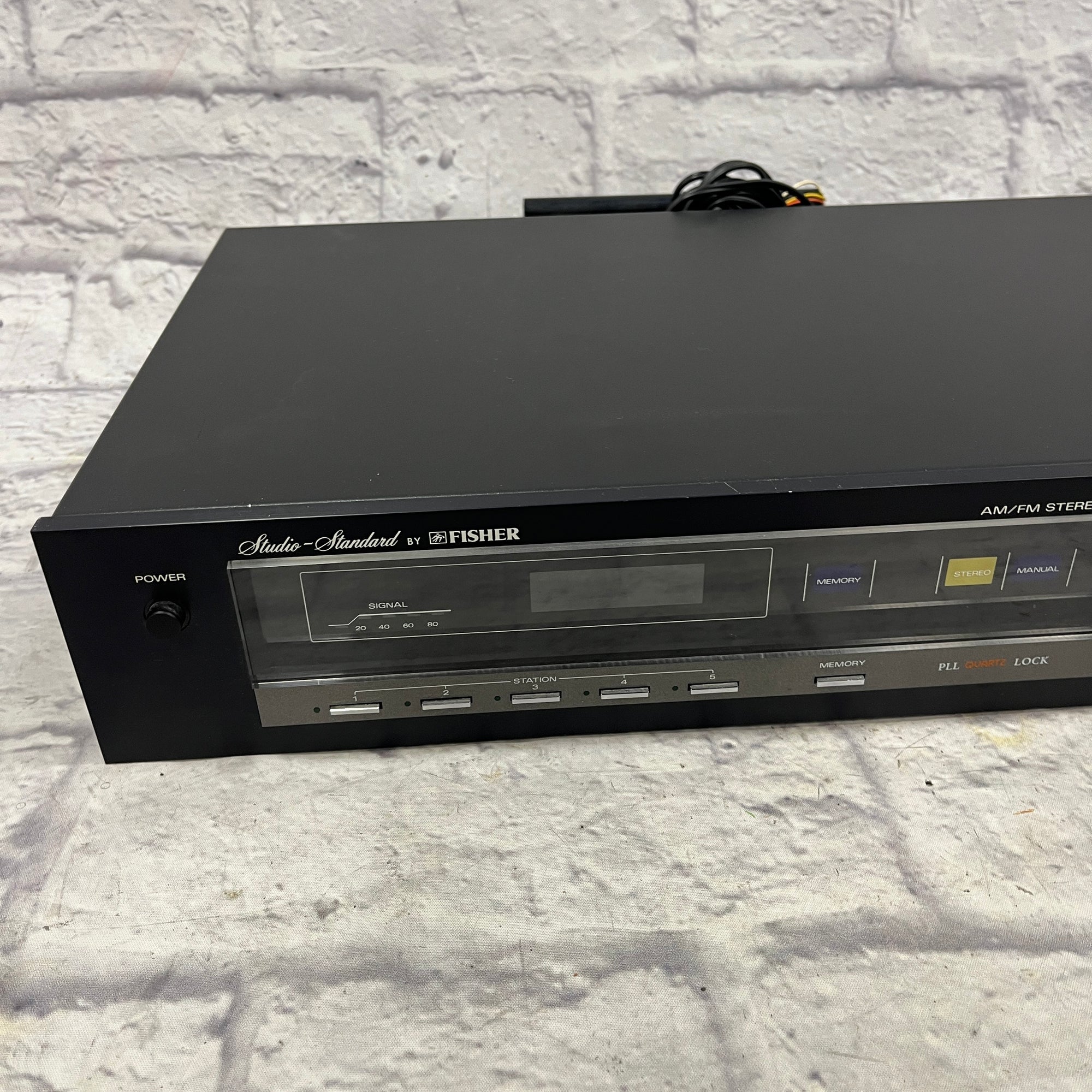 Fisher FM-660 Radio Tuner