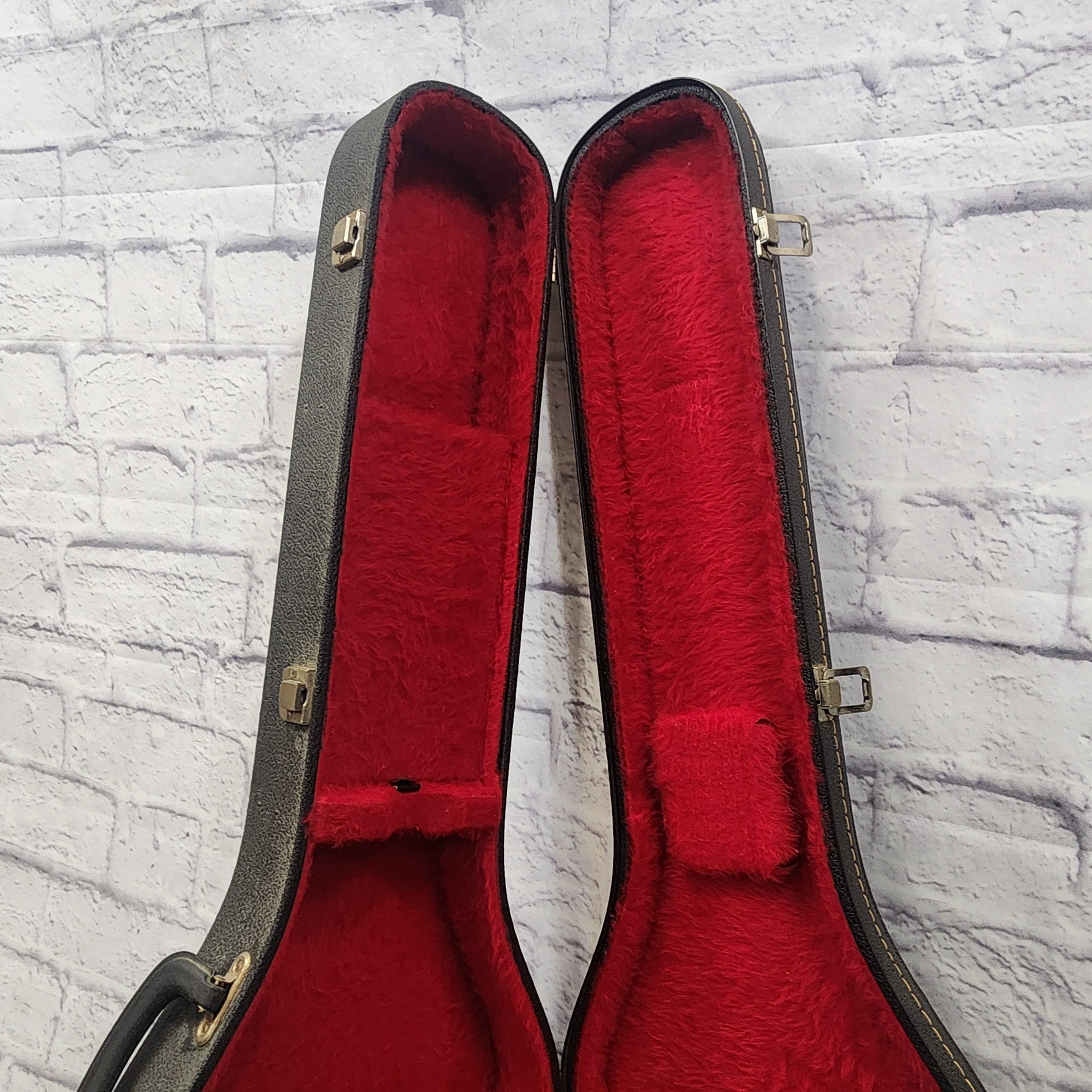 Gibson 1970s SG Hard Case Red Interior