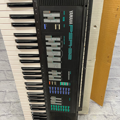 Yamaha PSR-32 Vintage Portable Synthesizer 1986-1987
