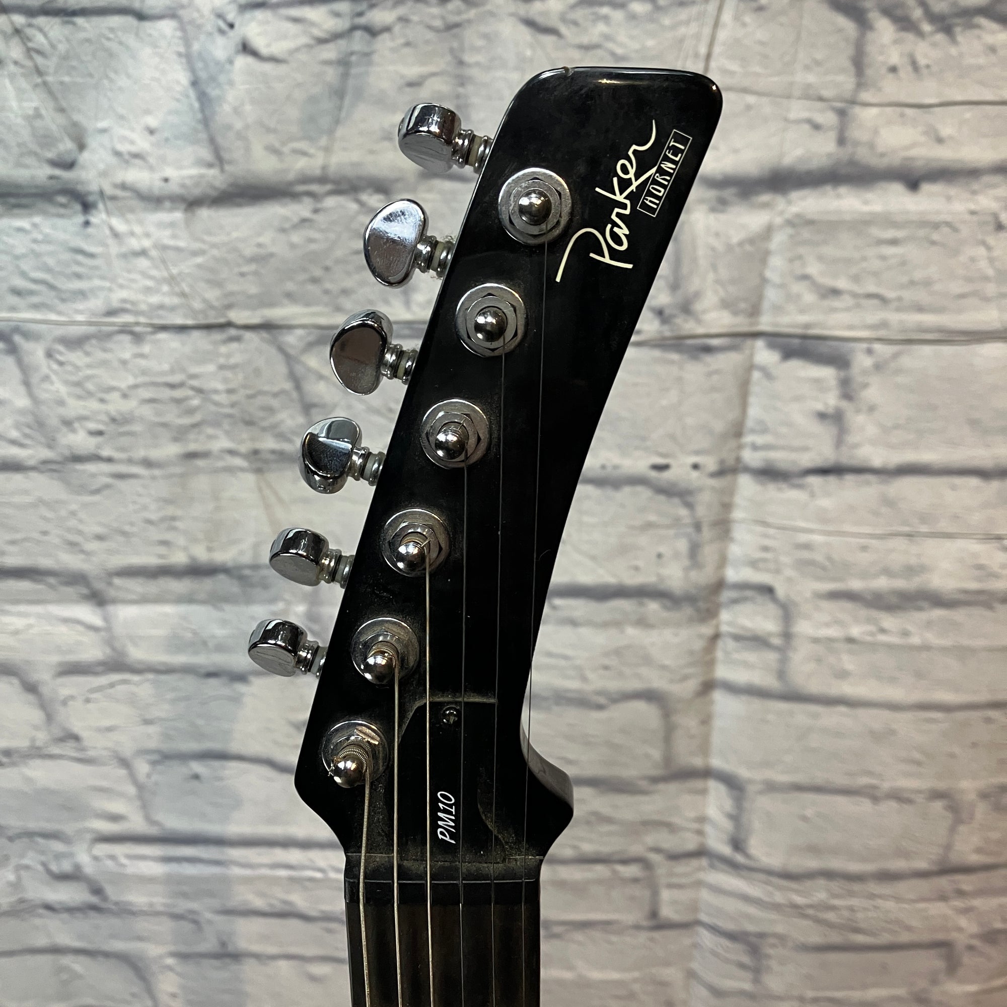 Parker PM10 Hornet Electric Guitar w/ Gig Bag - Natural