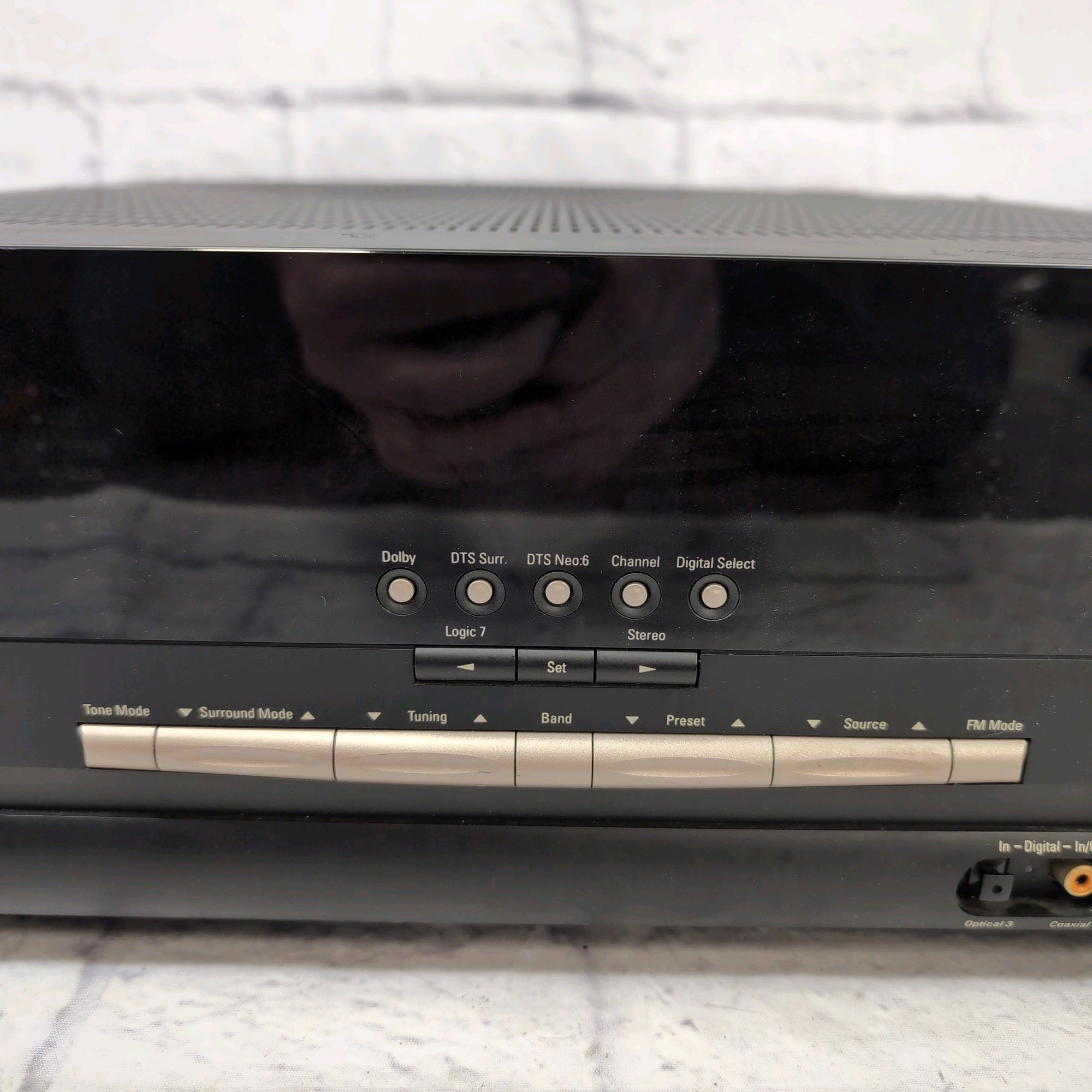 Harman / Kardon AVR320 AV 5.1 Channel Stereo Receiver