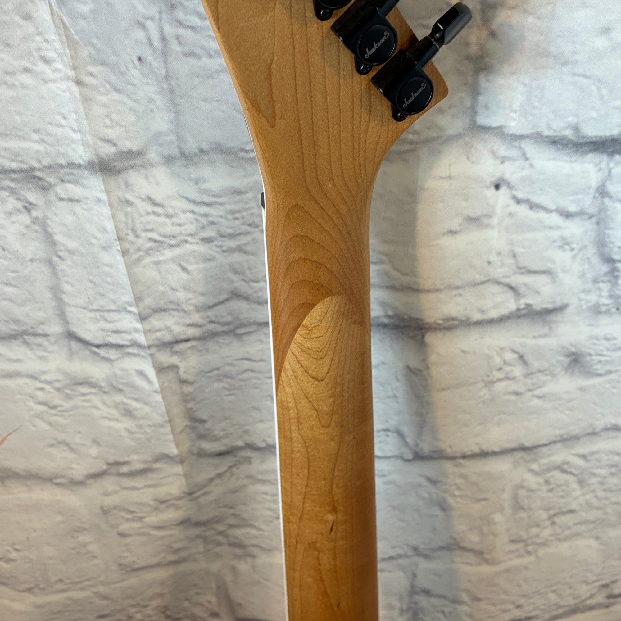 Jackson JS Series Dinky Arch Top JS24 DKAM Electric Guitar - Caramelized Maple board, Black Stain