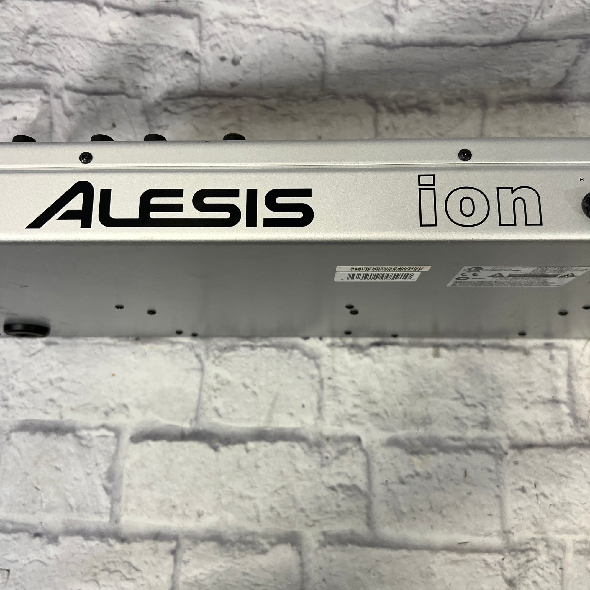Alesis Ion 49 Key Modeling Synth