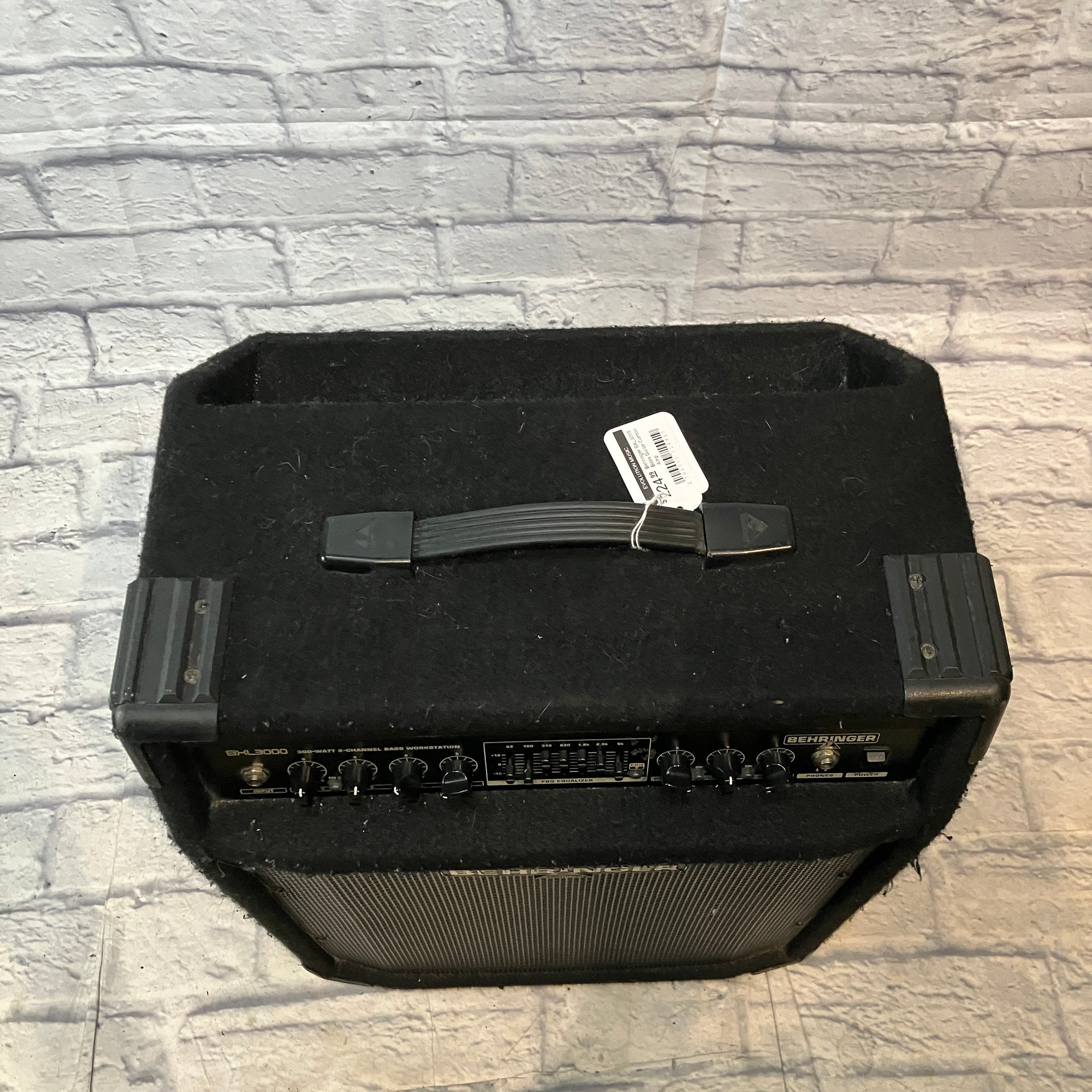 Behringer BXL3000 Bass Guitar Combo Amp