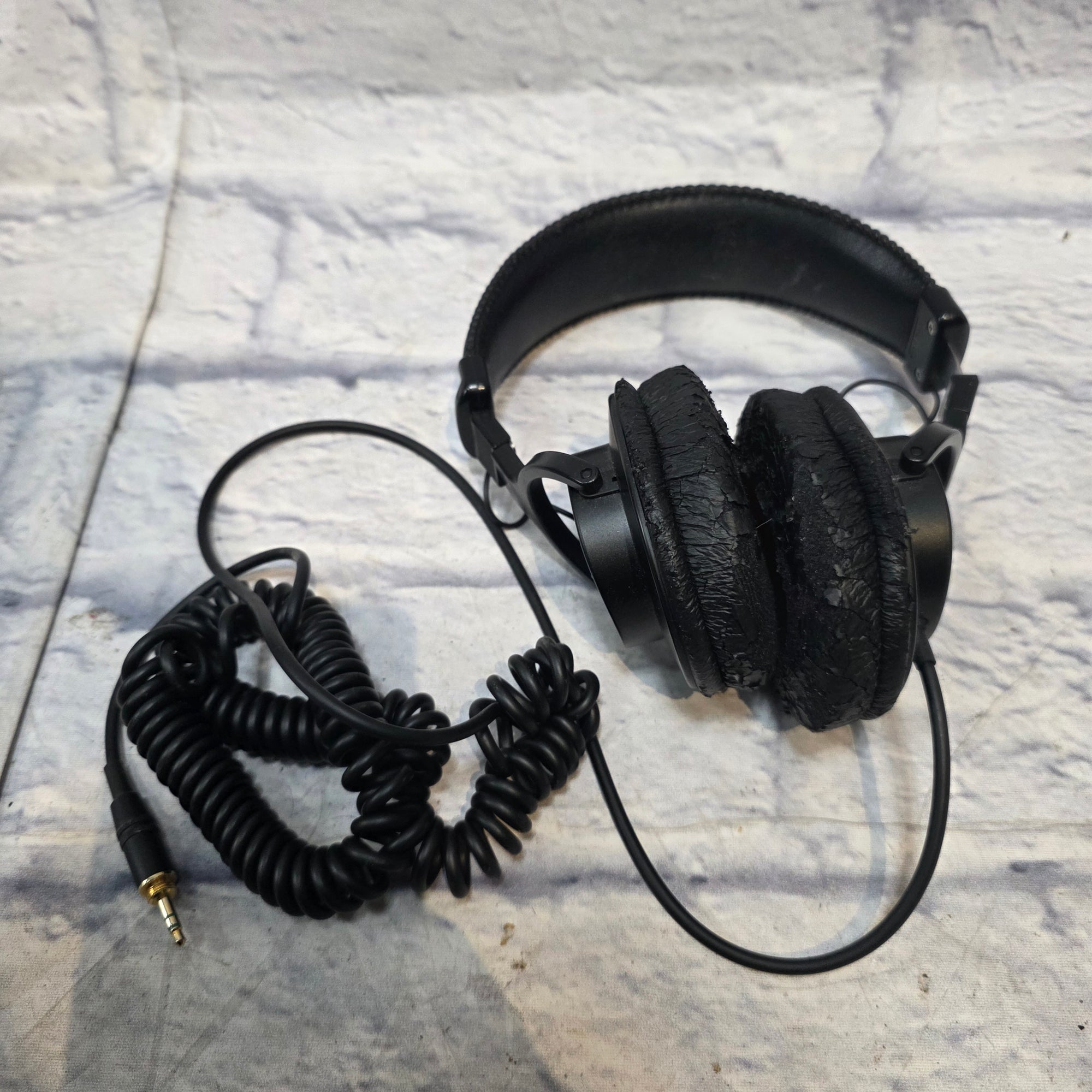 Sony MDR-7506 Studio Headphones