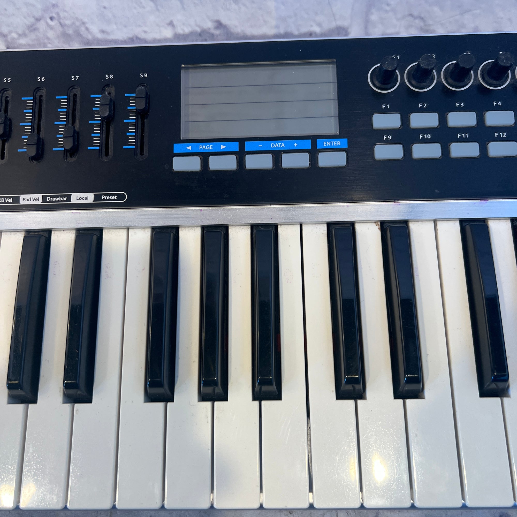 Samson Graphite 49 USB MIDI Controller