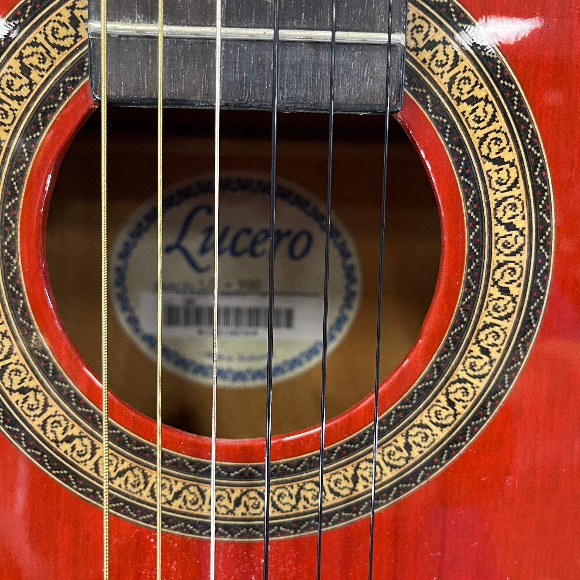 Lucero LC100 Classical Guitar with Gotoh Tuner Upgrade