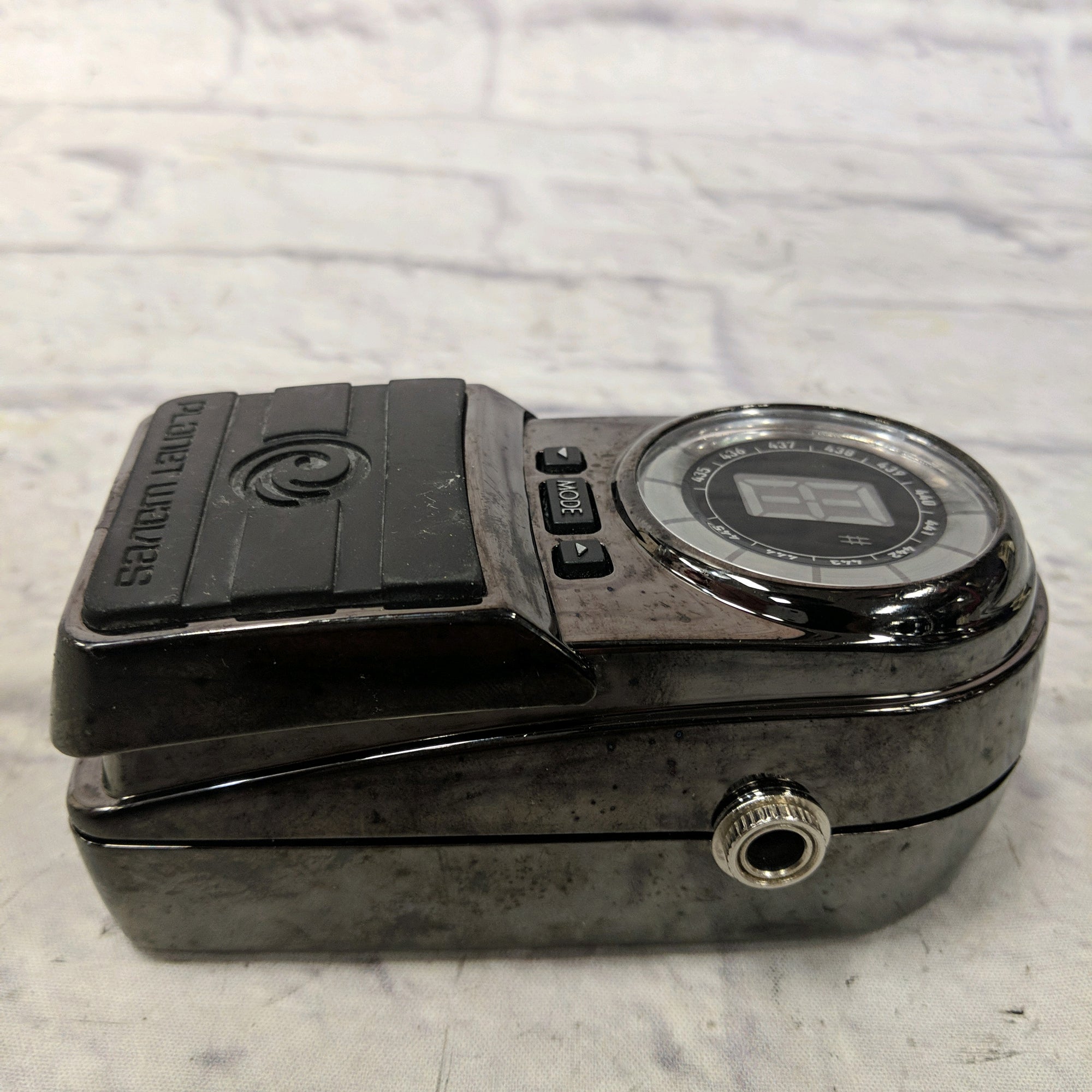 Planet Waves Chromatic Pedal Tuner Effect Pedal