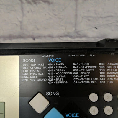 Yamaha YPT-220 61-Key Electronic Keyboard