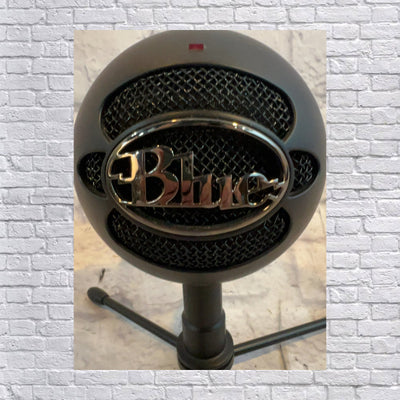 Blue Snowball Ice USB with Small Tripod Stand