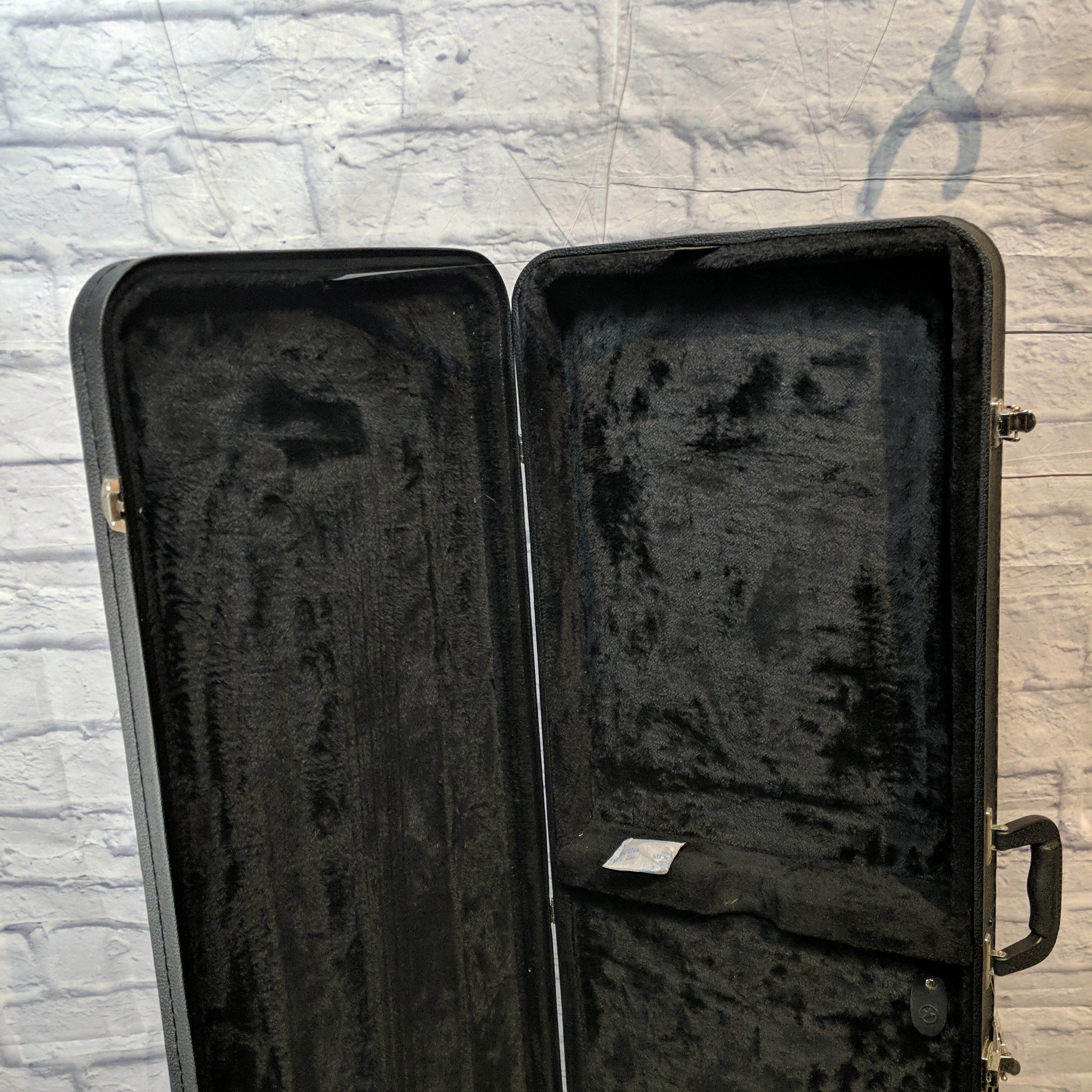 Road Runner Wood Bass Case Hard Case