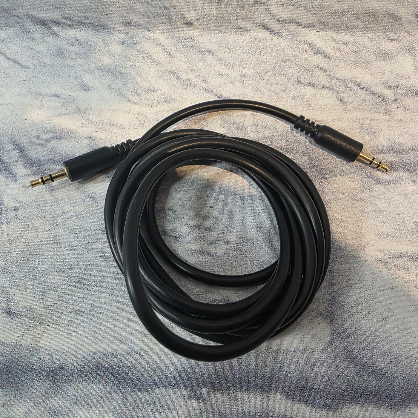 Belkin 1/8 inch Stereo Cable ( 5 feet)