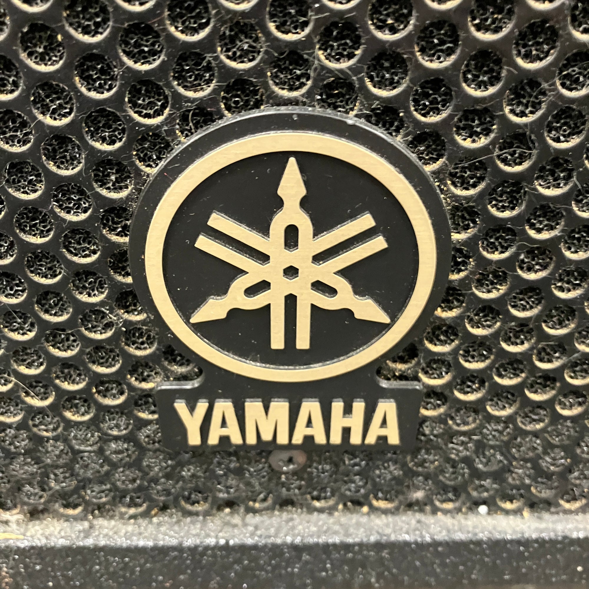 Yamaha CW118 18 Passive Subwoofer