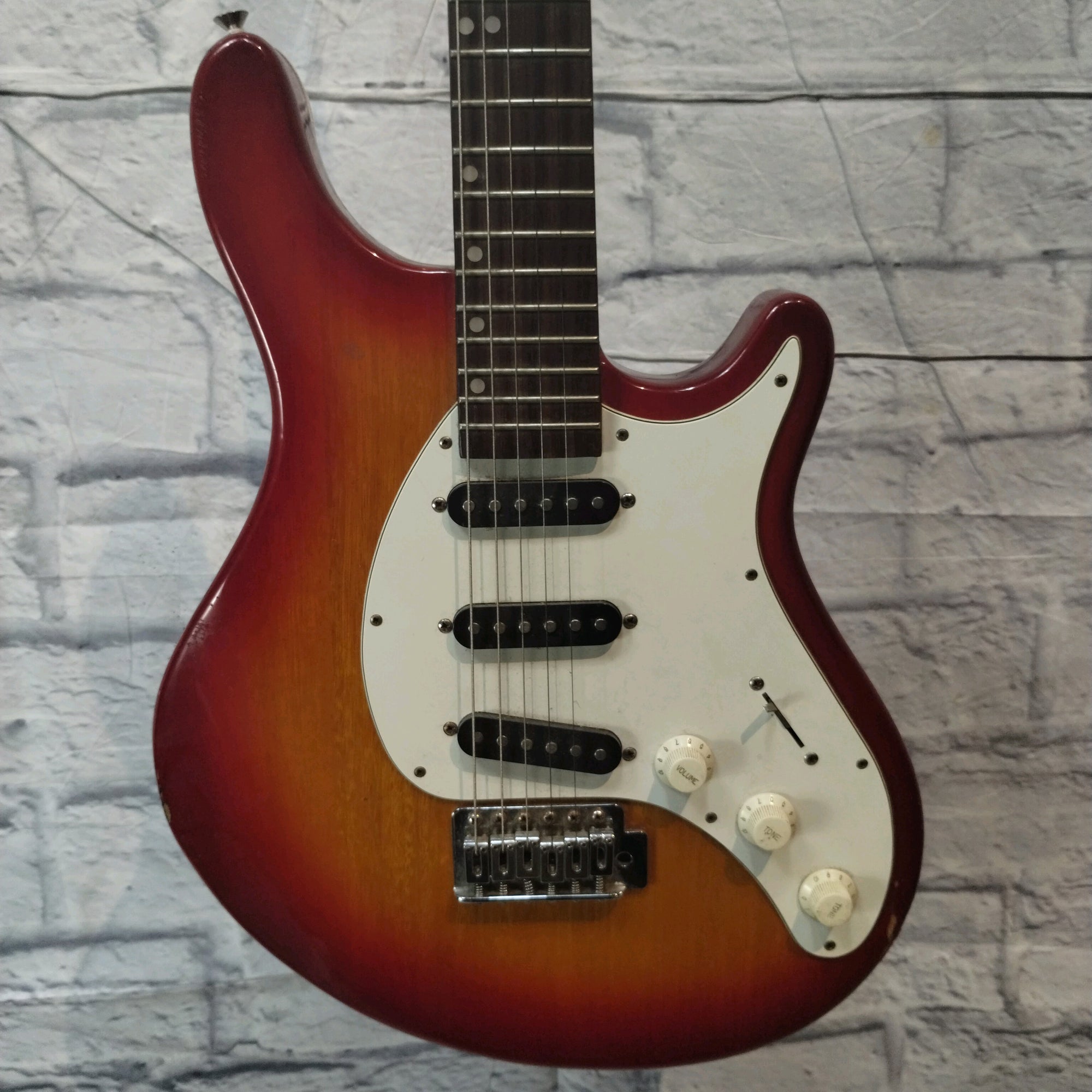Washburn Maverick BT-3 Electric Guitar