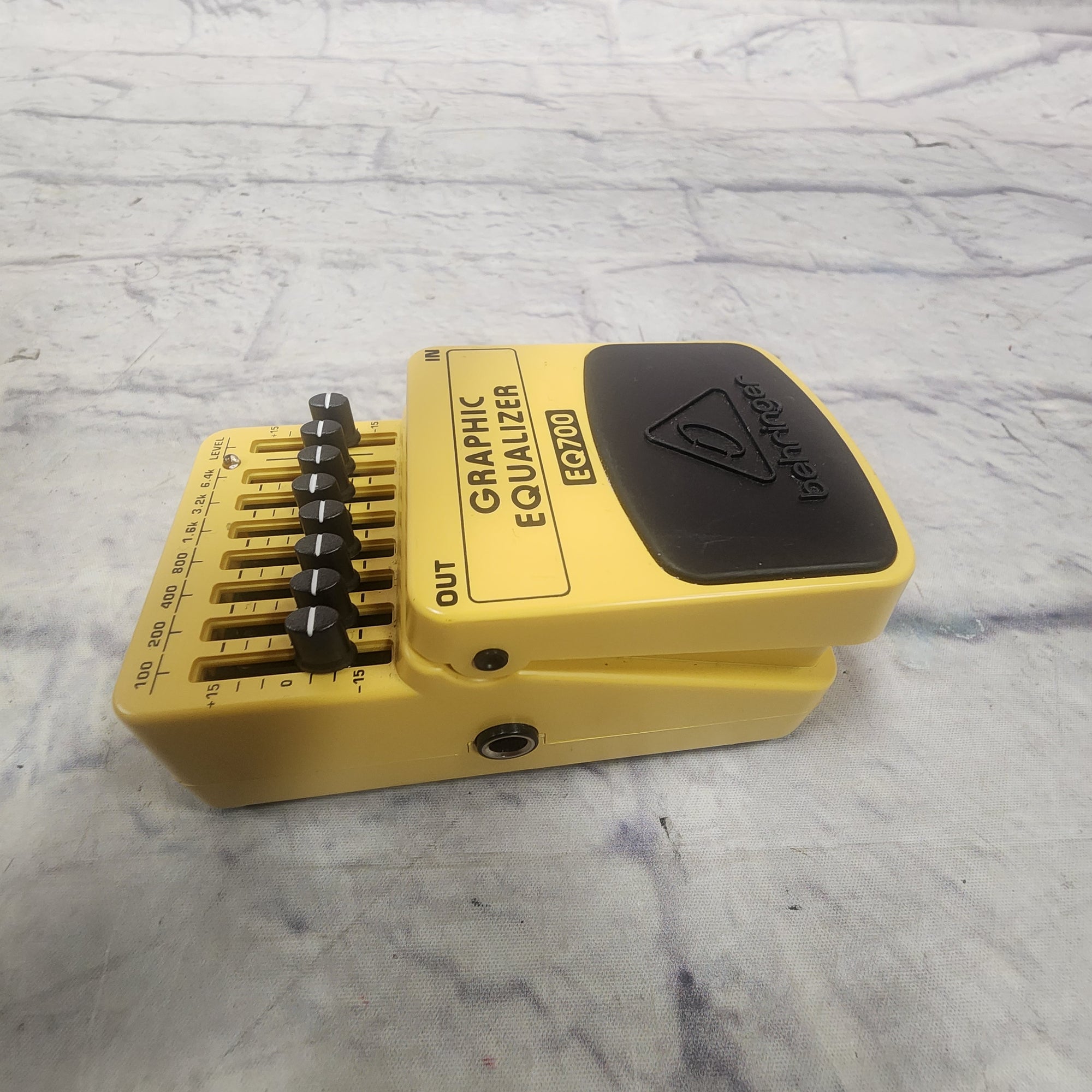 Behringer EQ700 Equalizer EQ Pedal