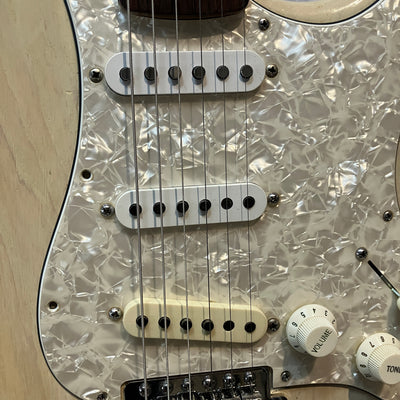 Fender MIM Stratocaster White Blonde Electric Guitar - Refinished