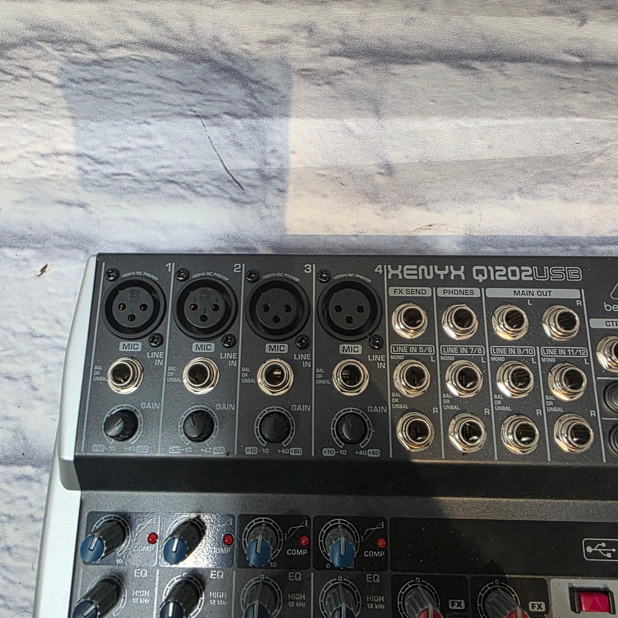 Behringer Xenyx Q1202USB Mixer