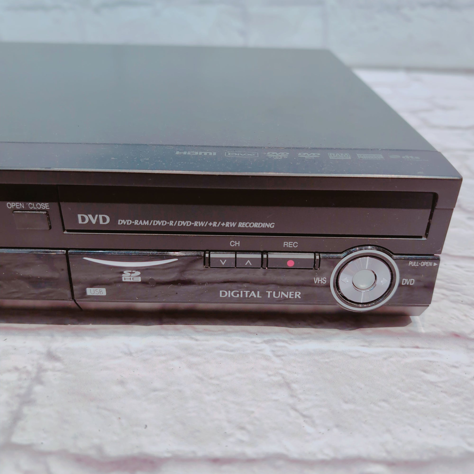 Panasonic VHS/DVD hot RECORDER dmr-ez48v