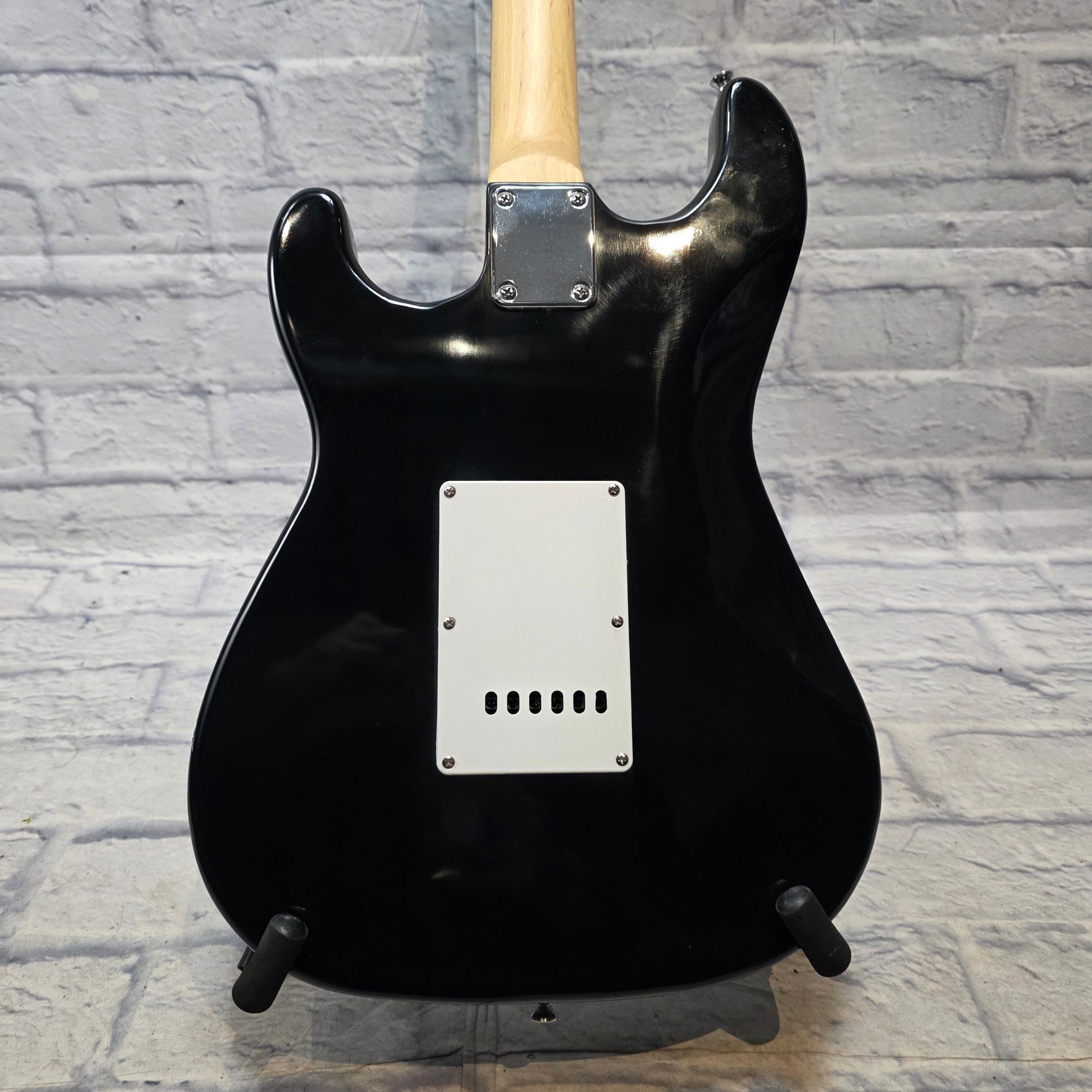 Ammoon Strat Style Electric Guitar w/ gig bag - Black