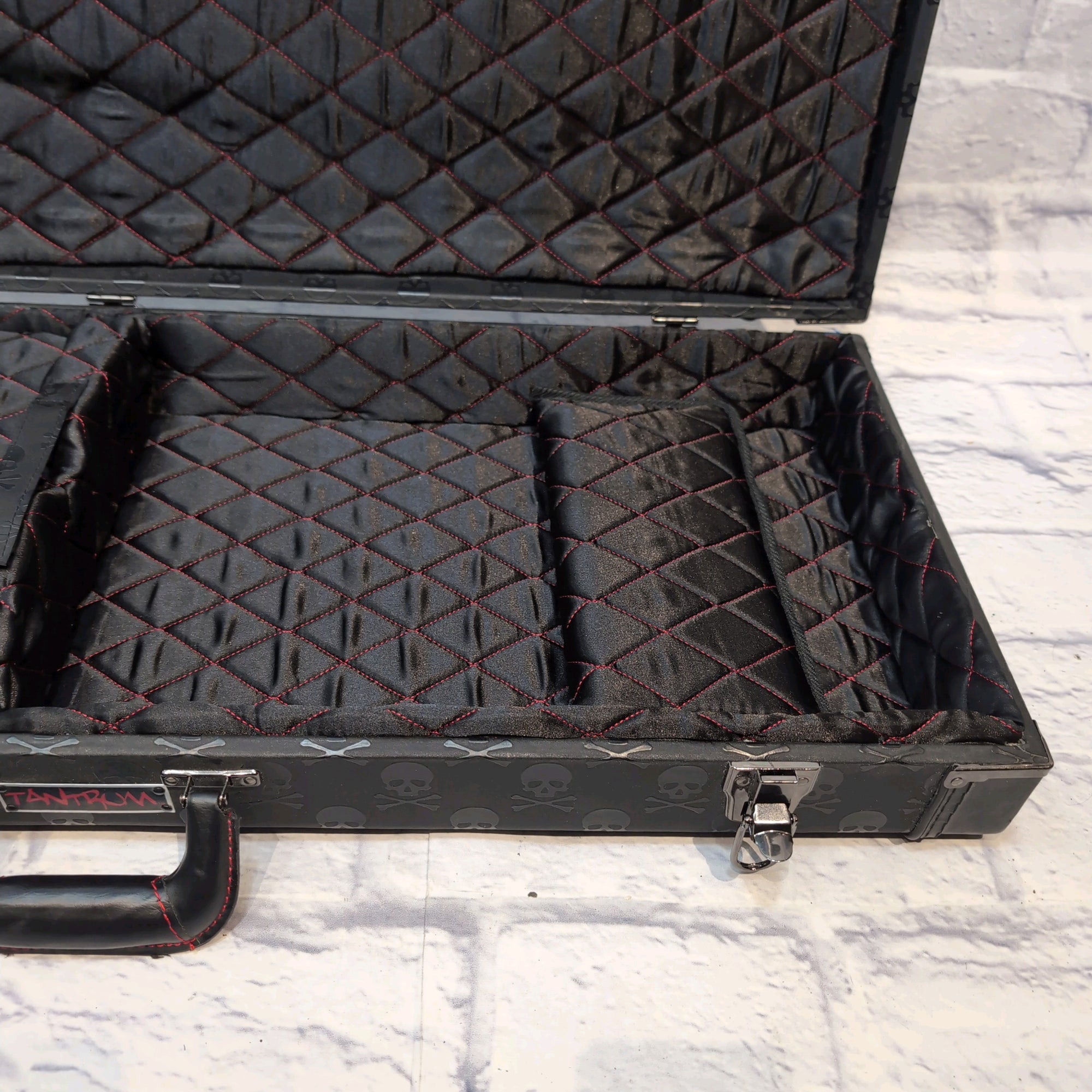 Tantrum SDKLE320 Skull Guitar Case by Coffin Case