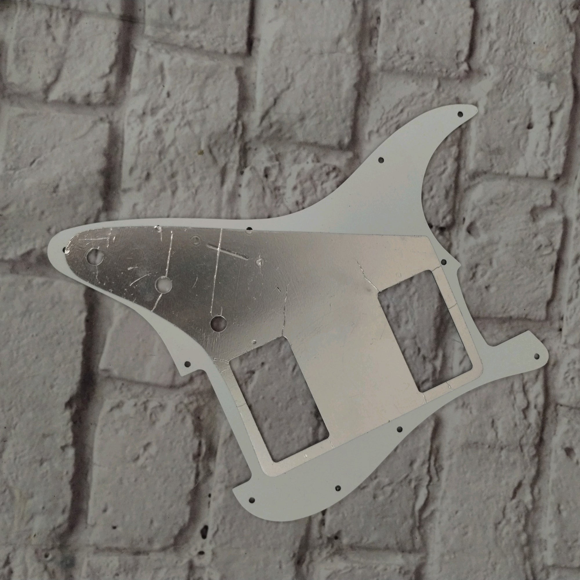 Musiclily White HH Strat Pickguard