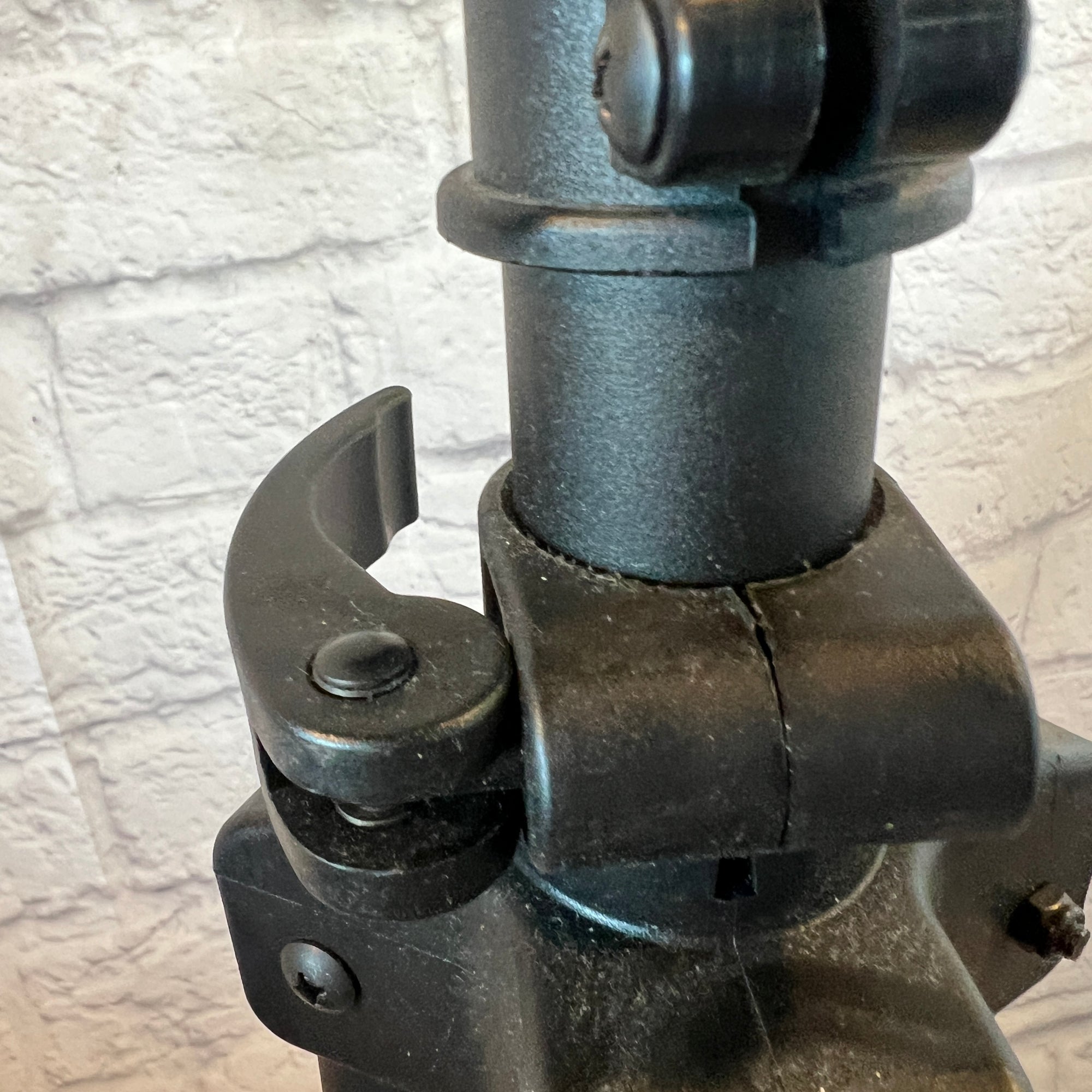 Unknown Speaker Stand Pair