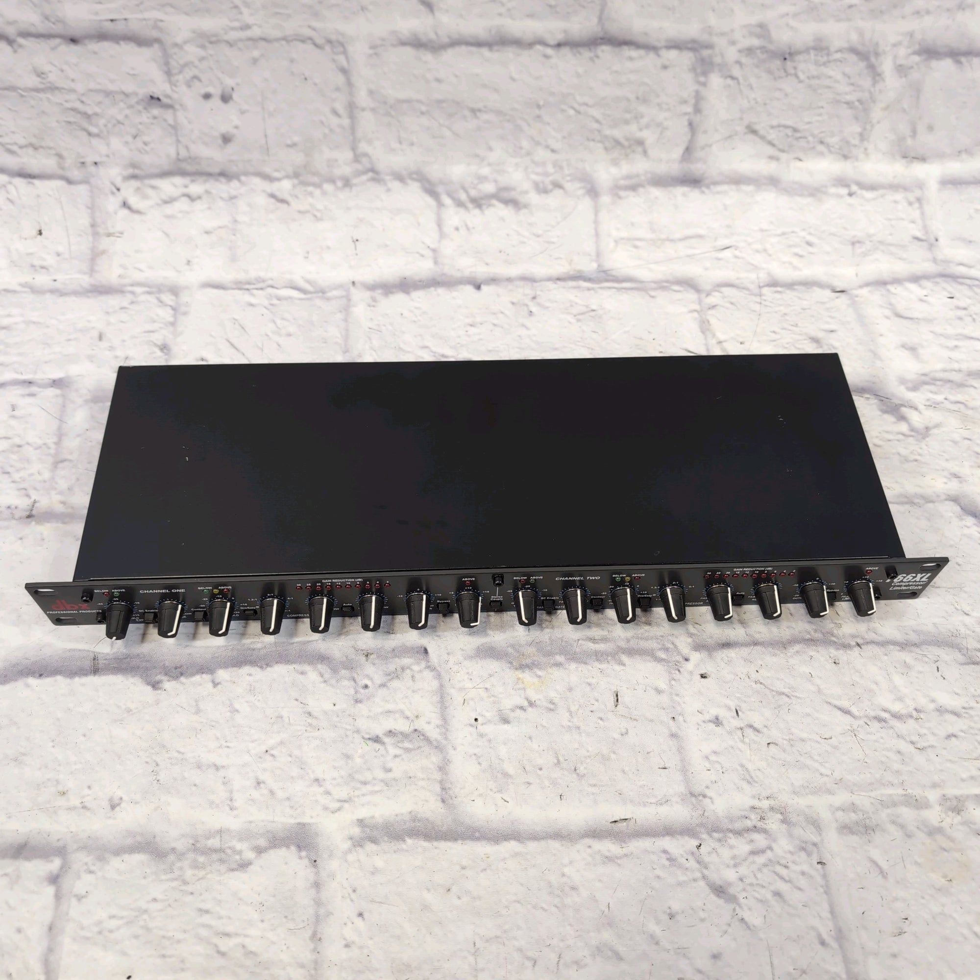 DBX 166XL Stereo Compressor / Limiter / Gate Rack