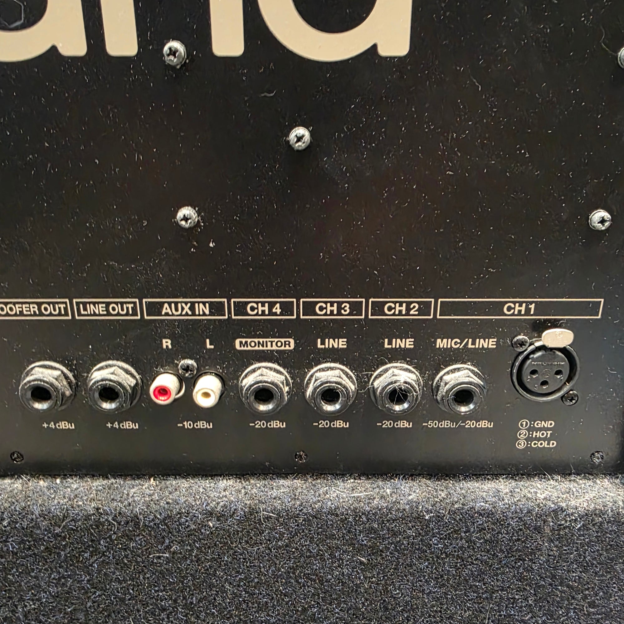Roland KC-150 Keyboard Amp