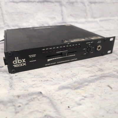 dbx 163X Over Easy Compressor / Limiter