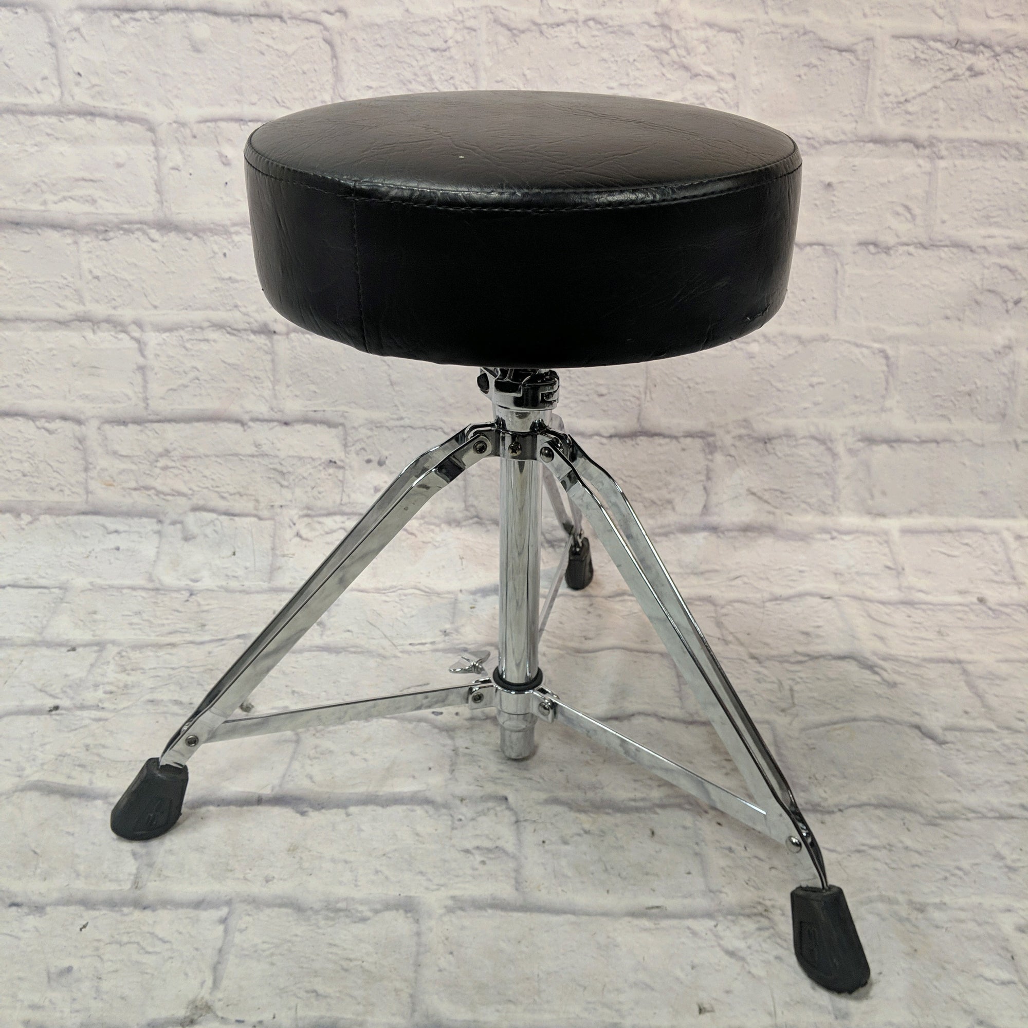 Unknown Drum Throne - Small Tear in Side of Seat