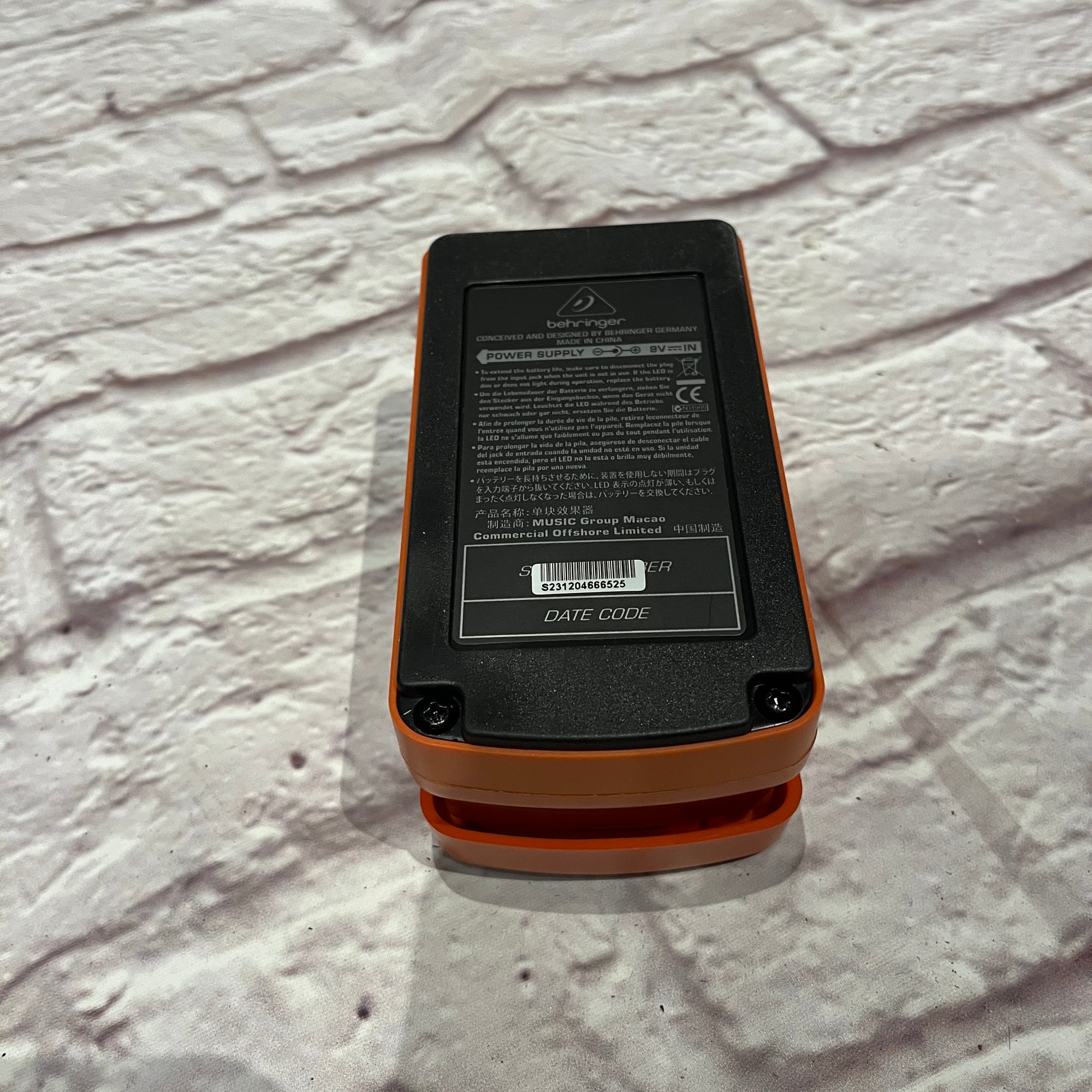 Behringer SF300 Super Fuzz Pedal