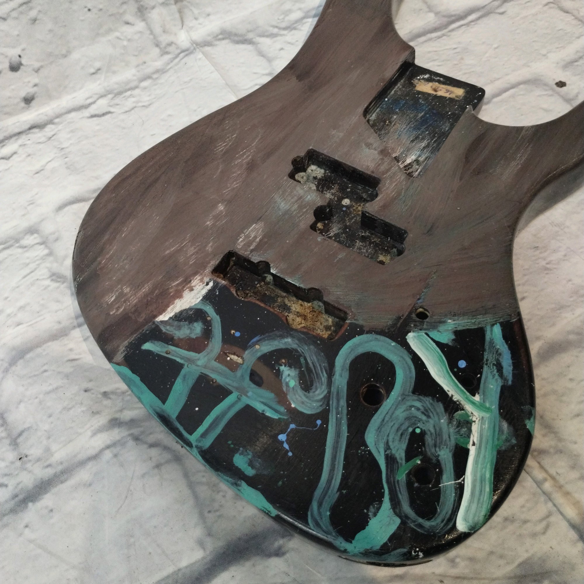Washburn Bantam Bass Body Painted