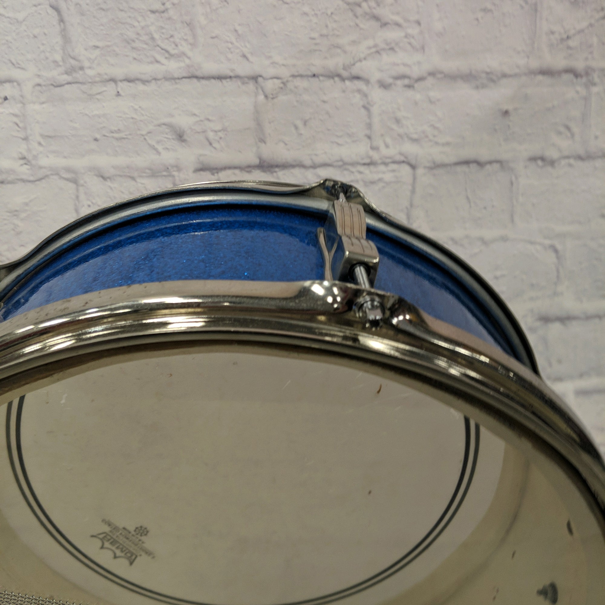 Ludwig Vintage 14x5.5 1966 Pioneer Snare Drum Blue Sparkle